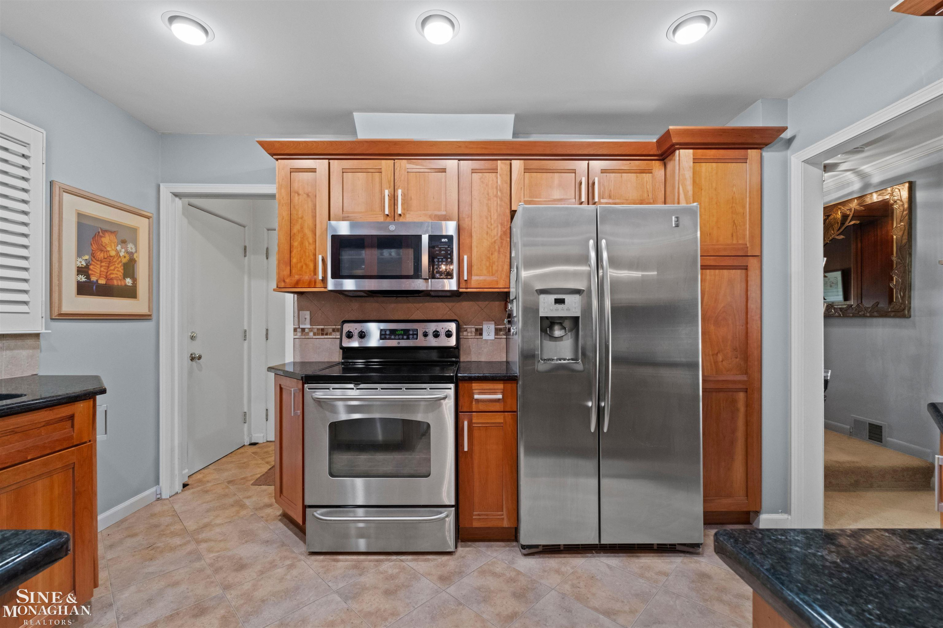 709 Lakepointe Street, Grosse Pointe Park, MI 48230 — Photo 19