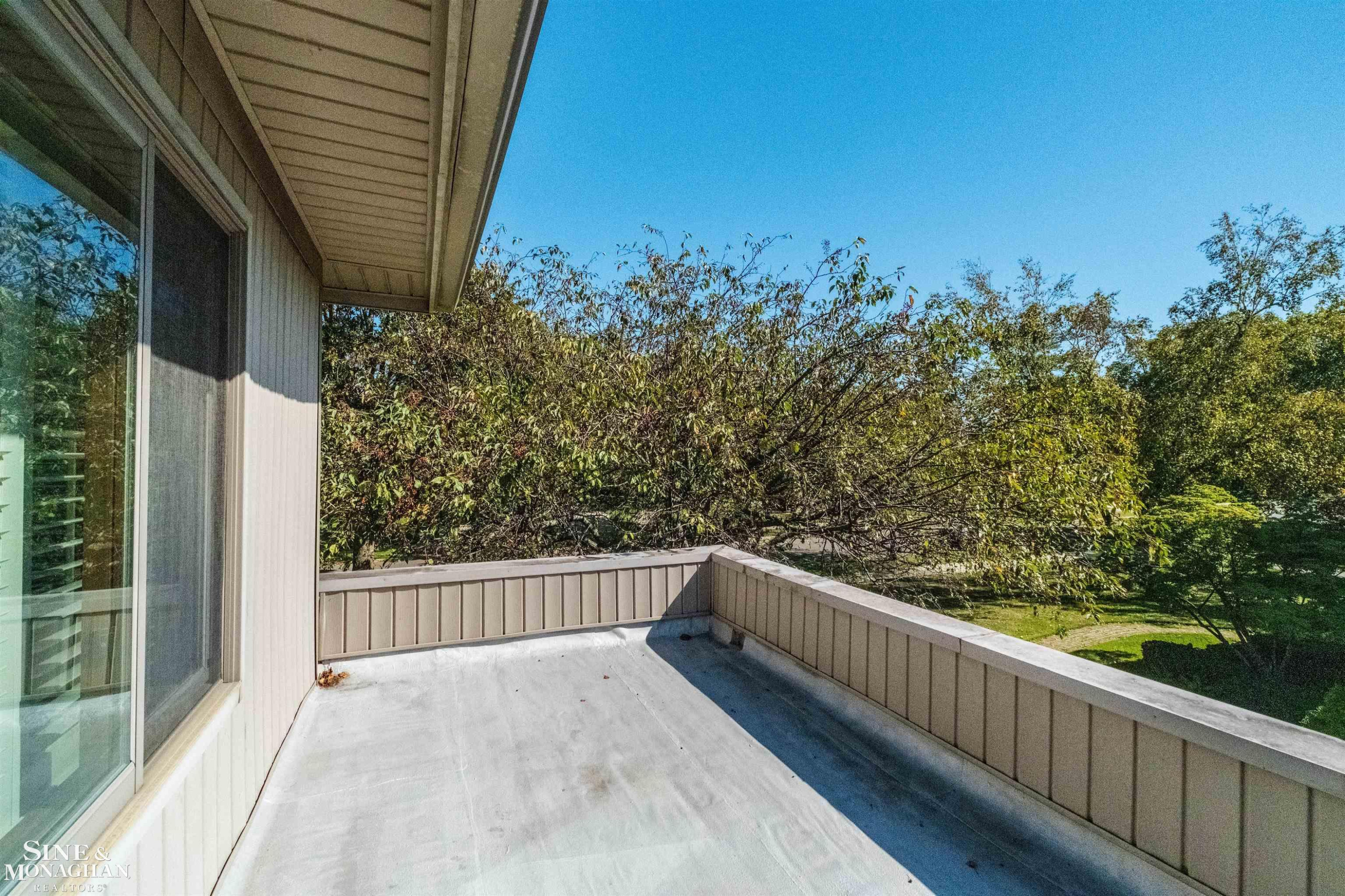 709 Lakepointe Street, Grosse Pointe Park, MI 48230 — Photo 48