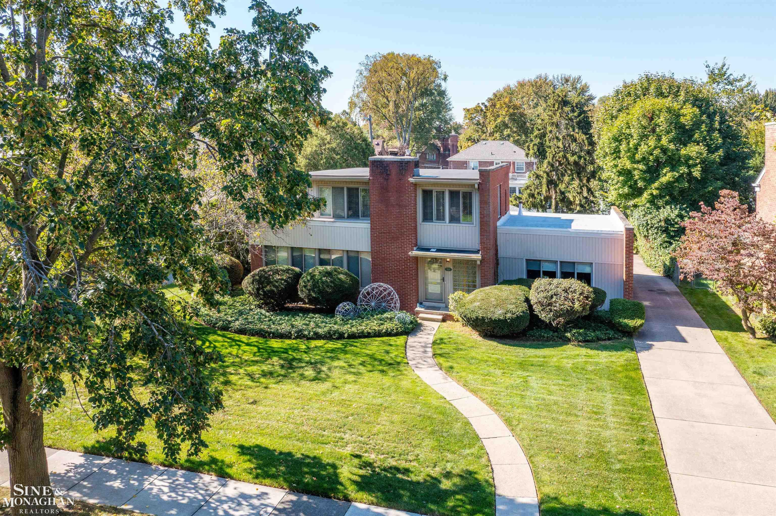 709 Lakepointe Street, Grosse Pointe Park, MI 48230 — Photo 54