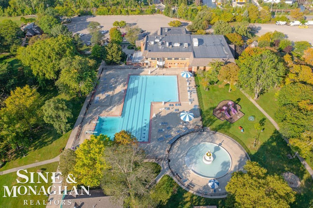 709 Lakepointe Street, Grosse Pointe Park, MI 48230 — Photo 68
