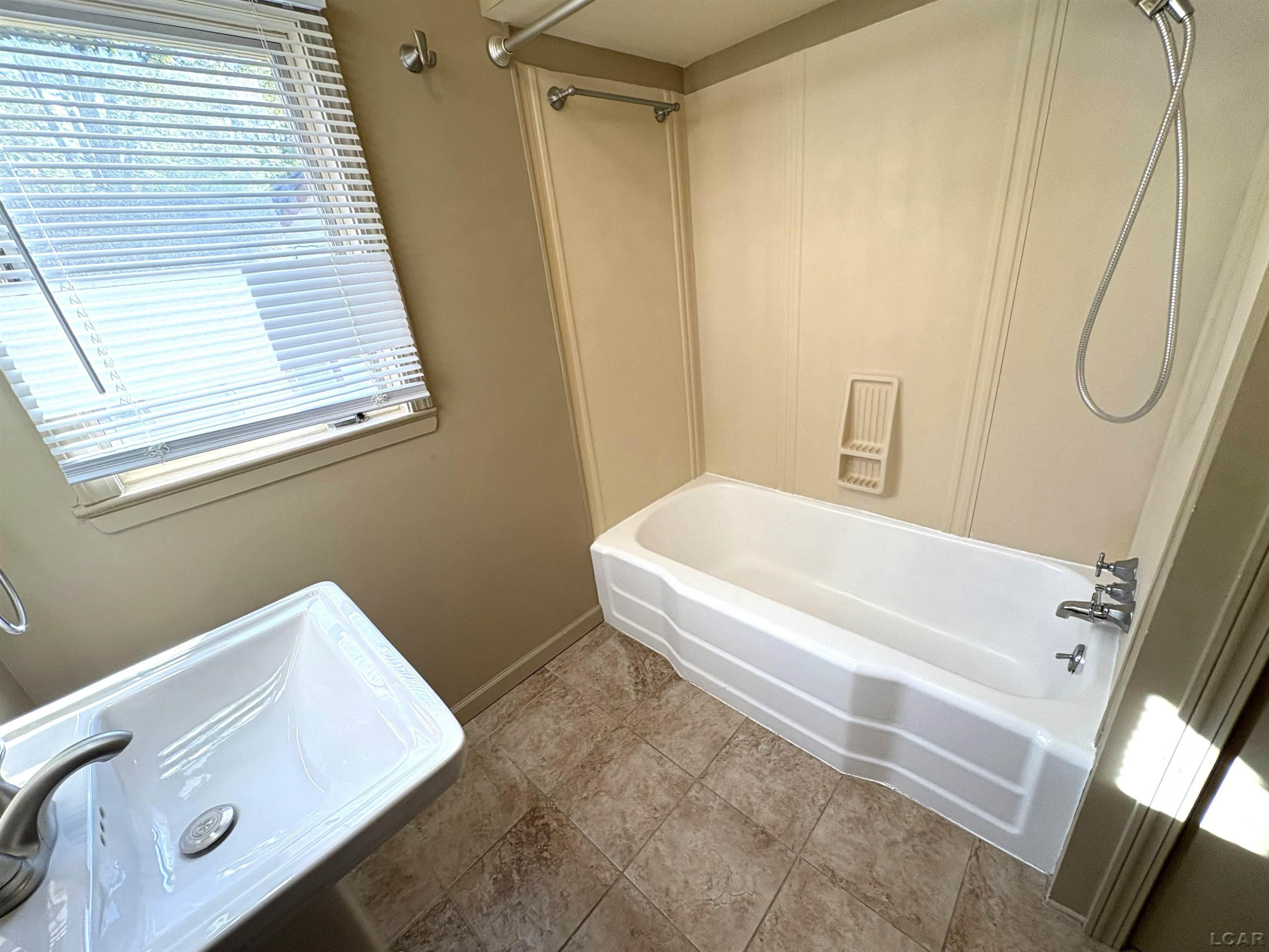 415 Grove Street, Hudson, MI 49247 — Photo 30