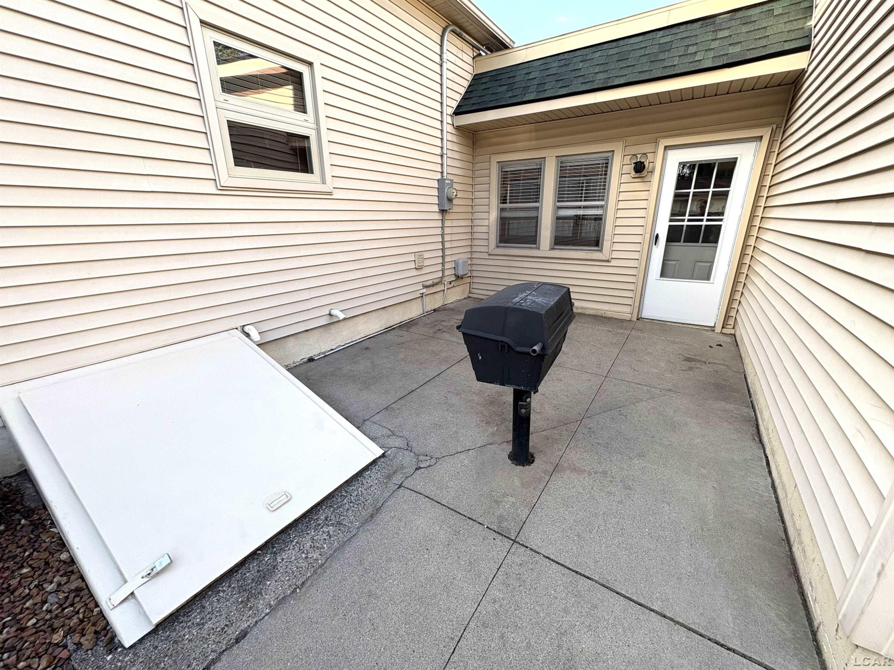 415 Grove Street, Hudson, MI 49247 — Photo 46