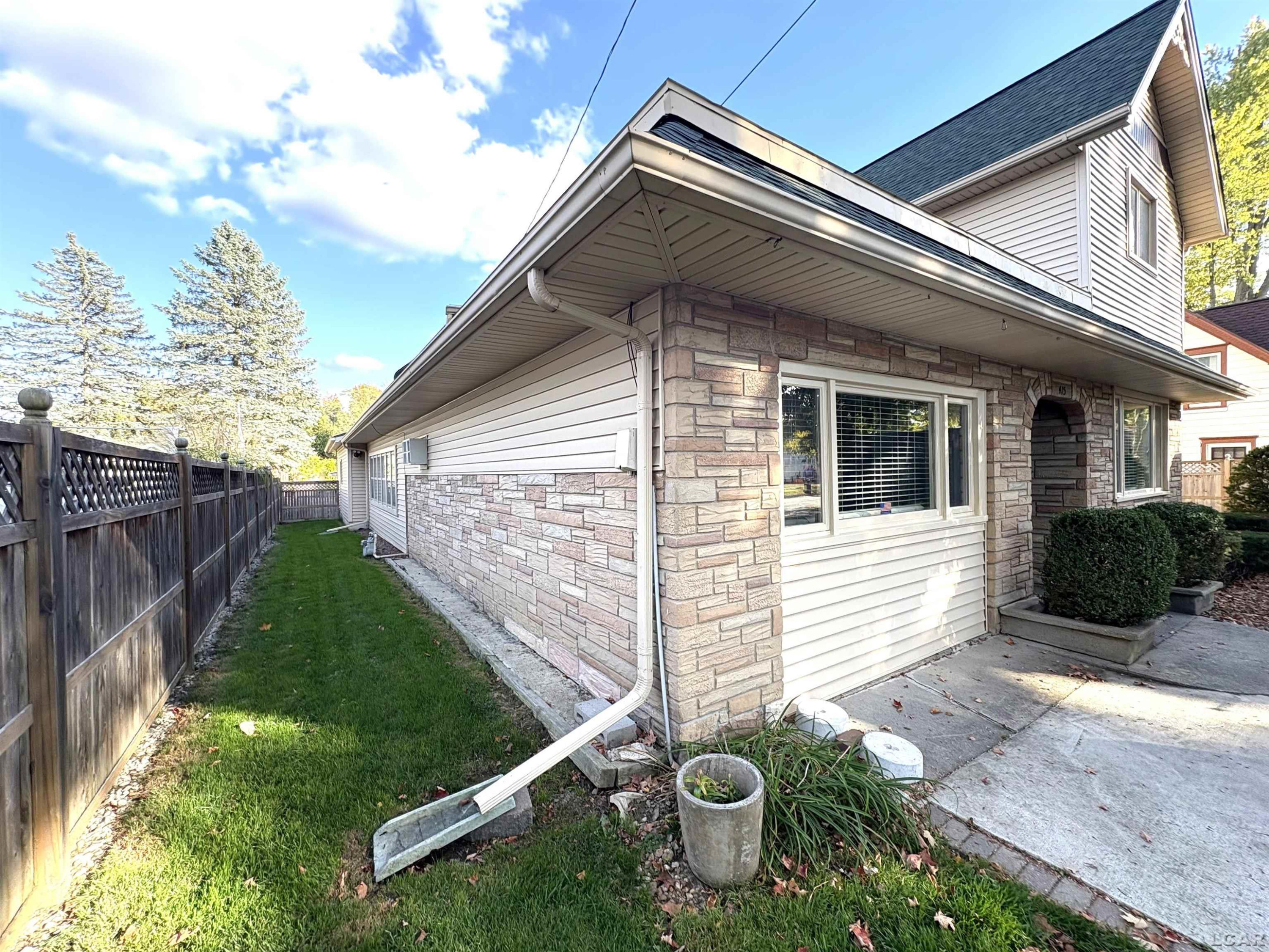 415 Grove Street, Hudson, MI 49247 — Photo 50