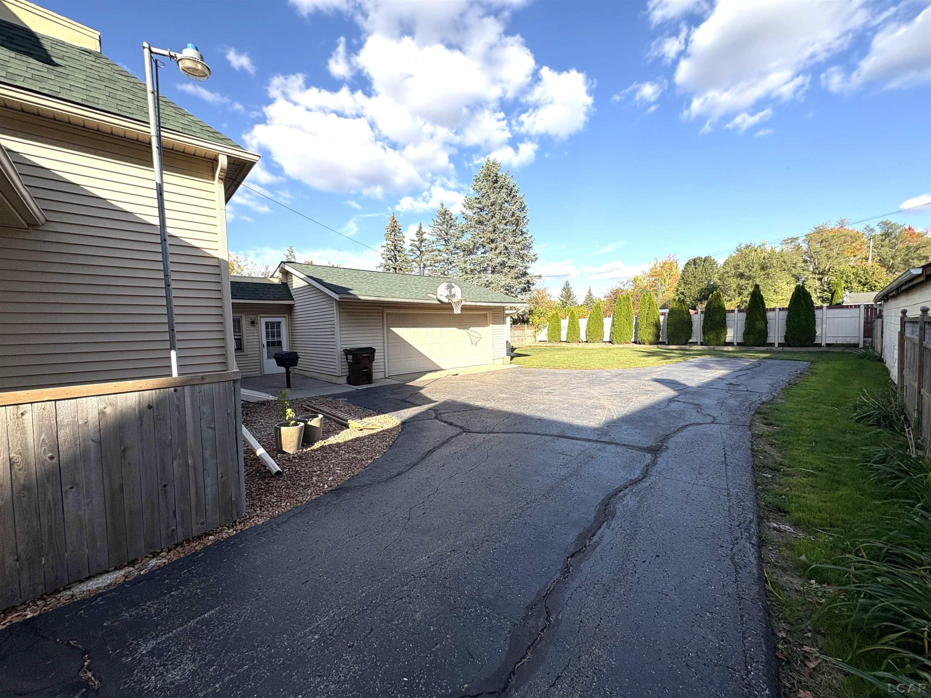 415 Grove Street, Hudson, MI 49247 — Photo 52