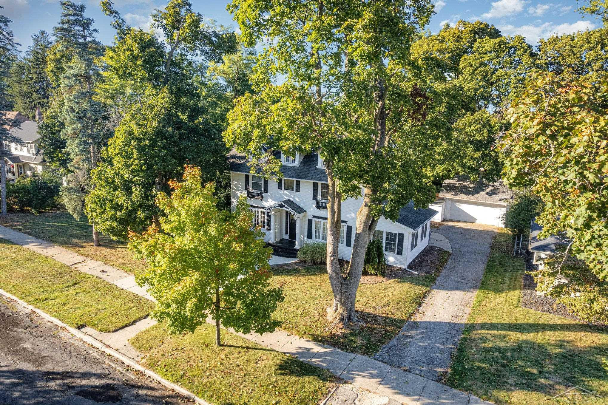 726 Bloomfield Boulevard, Jackson, MI 49203 — Photo 2