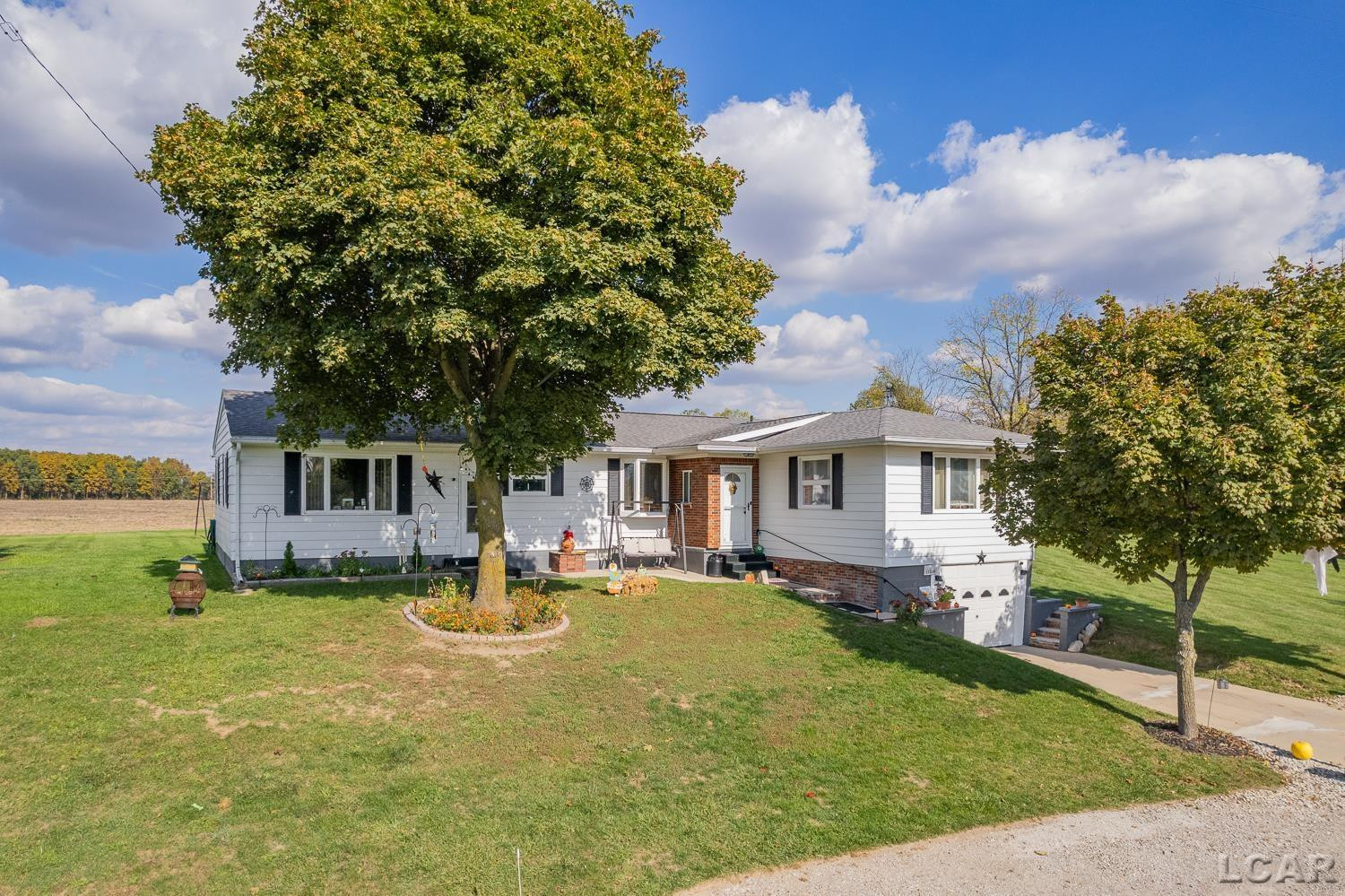 11250 N Custer Road, Dundee, MI 48131 — Photo 2