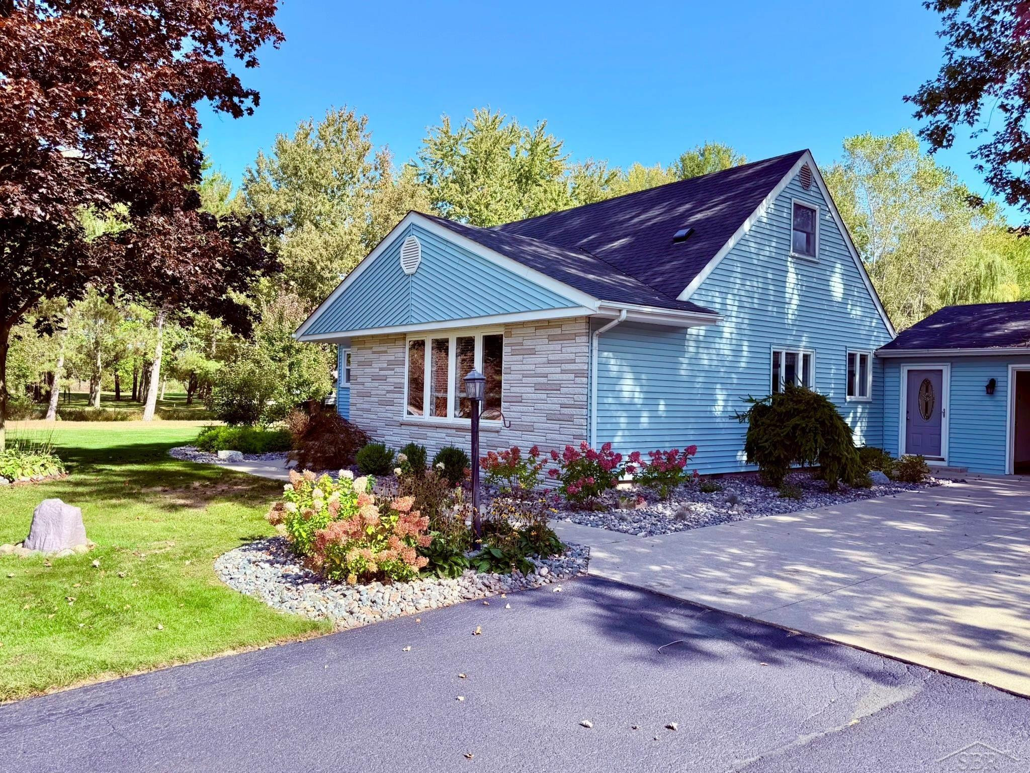 4166 N Fordney Road, Hemlock, MI 48626 — Photo 2