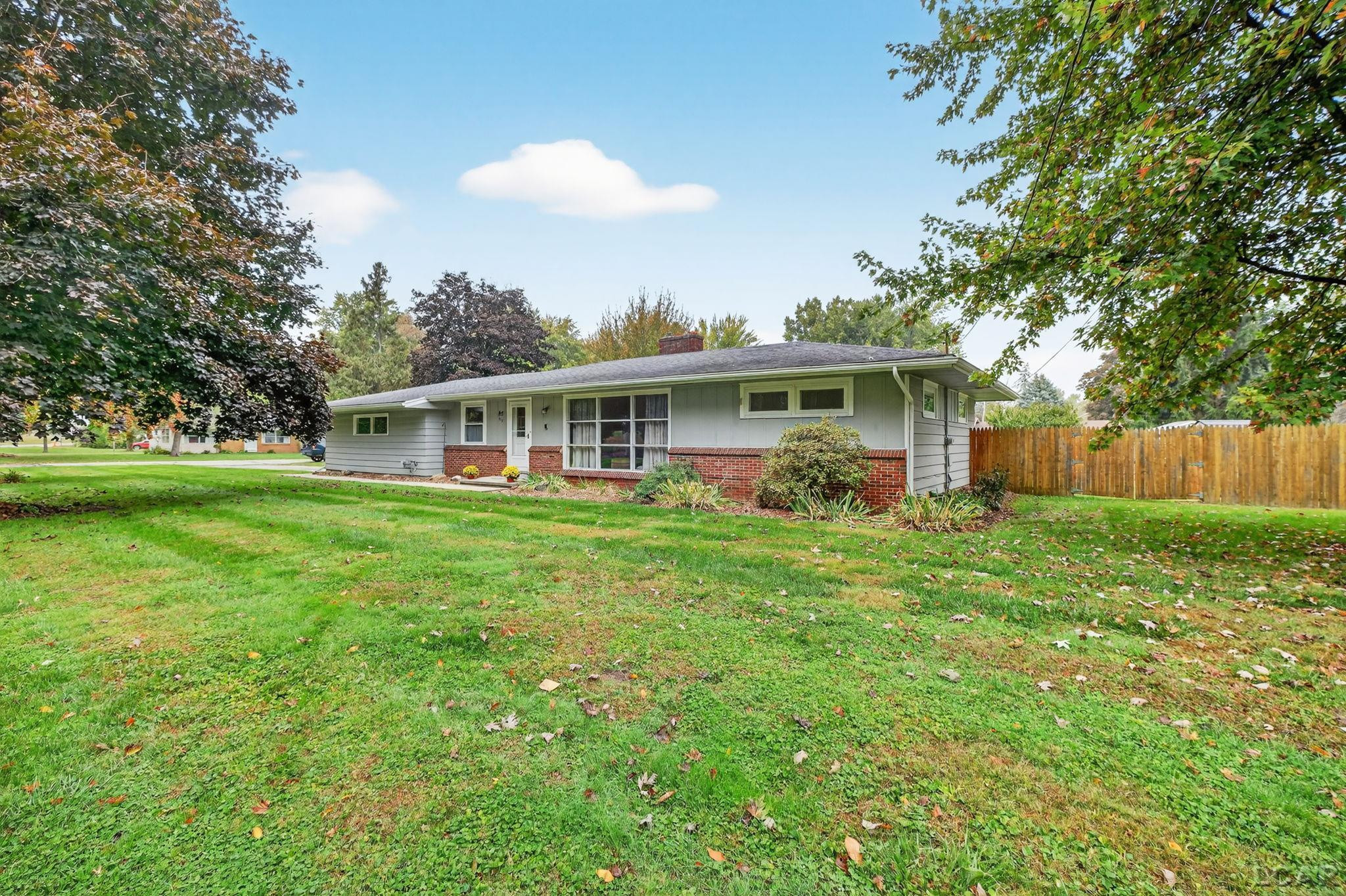 612 High Street, Blissfield, MI 49228 — front exterior