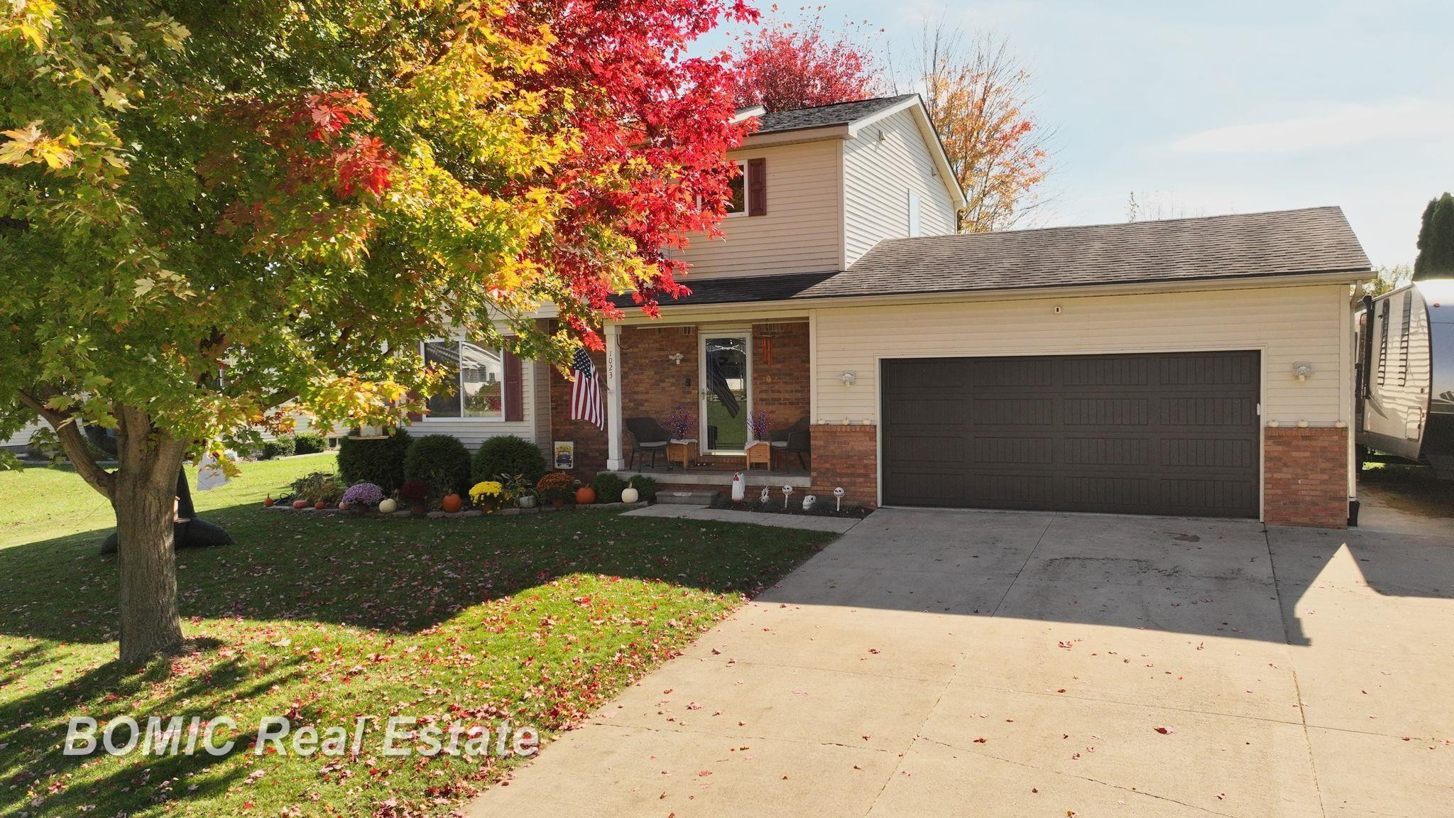 1023 King James Court, Vassar, MI 48768 — front exterior