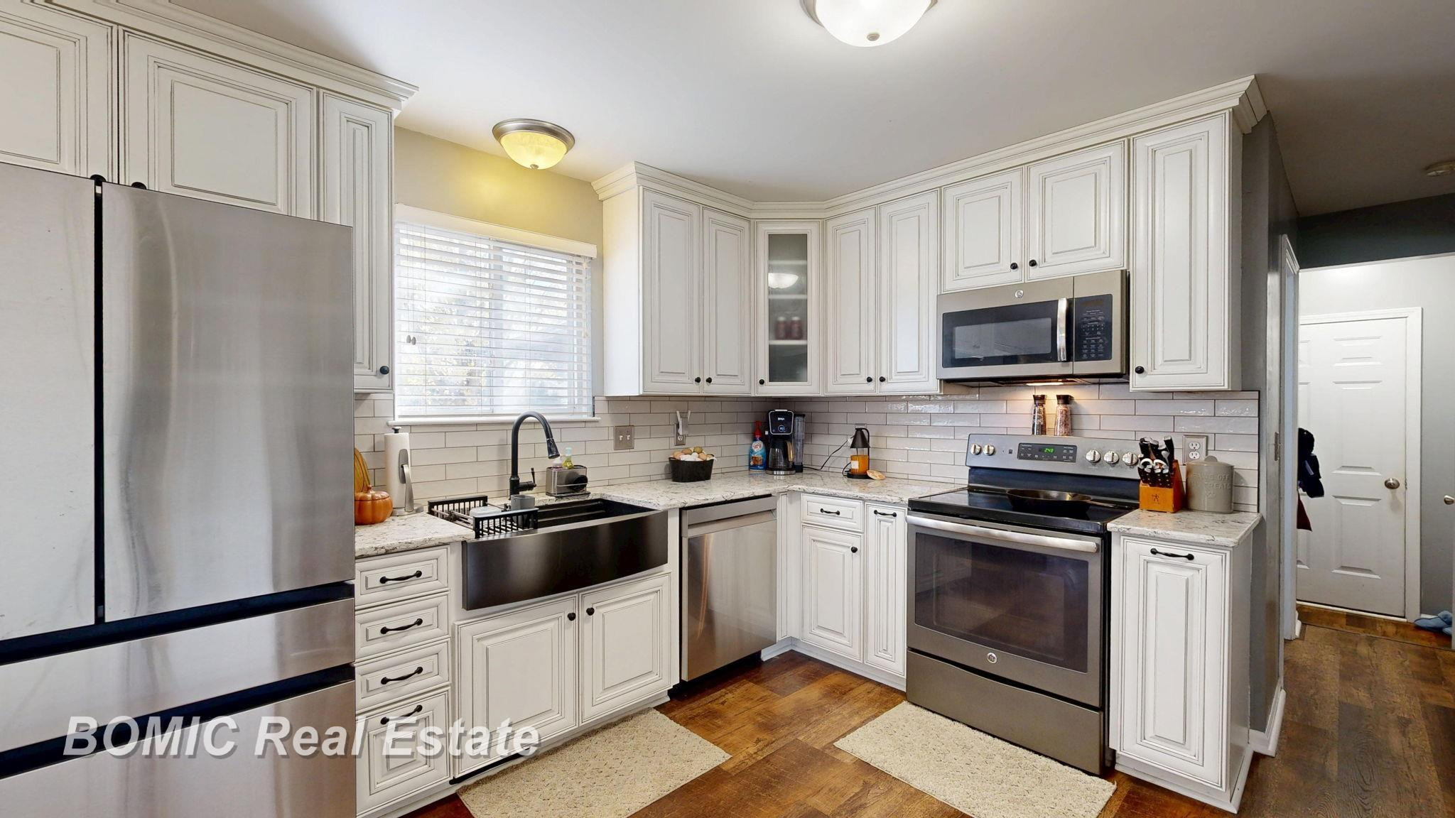 1023 King James Court, Vassar, MI 48768 — Photo 3