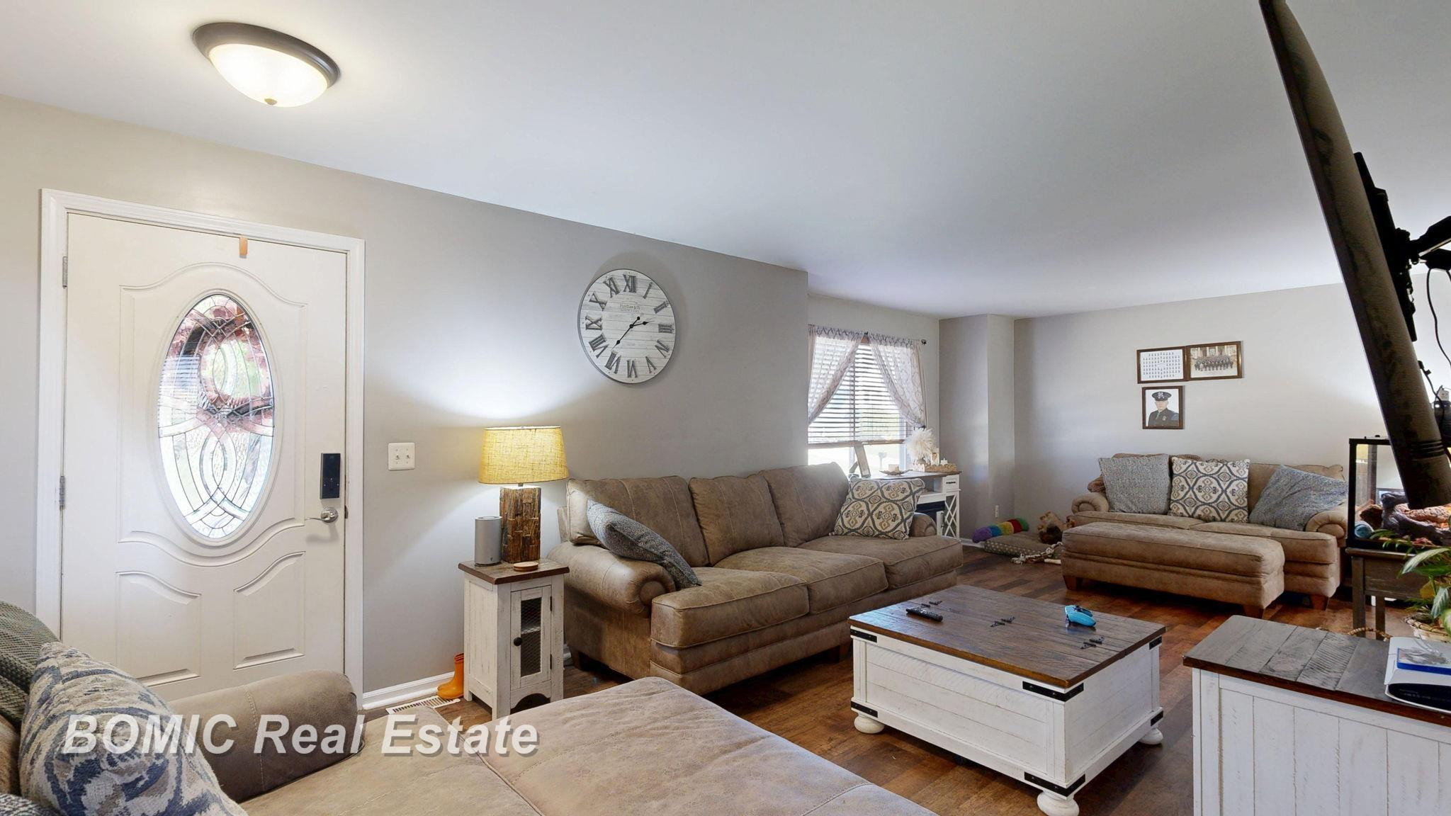 1023 King James Court, Vassar, MI 48768 — Photo 7