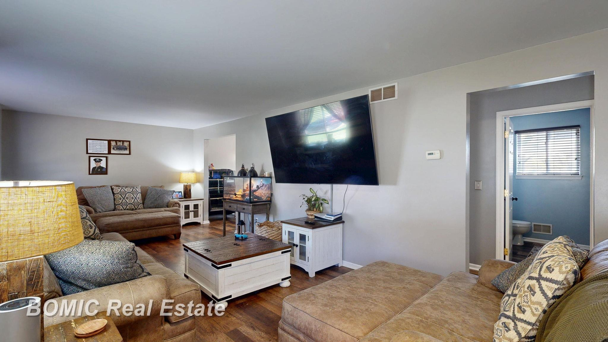 1023 King James Court, Vassar, MI 48768 — Photo 9