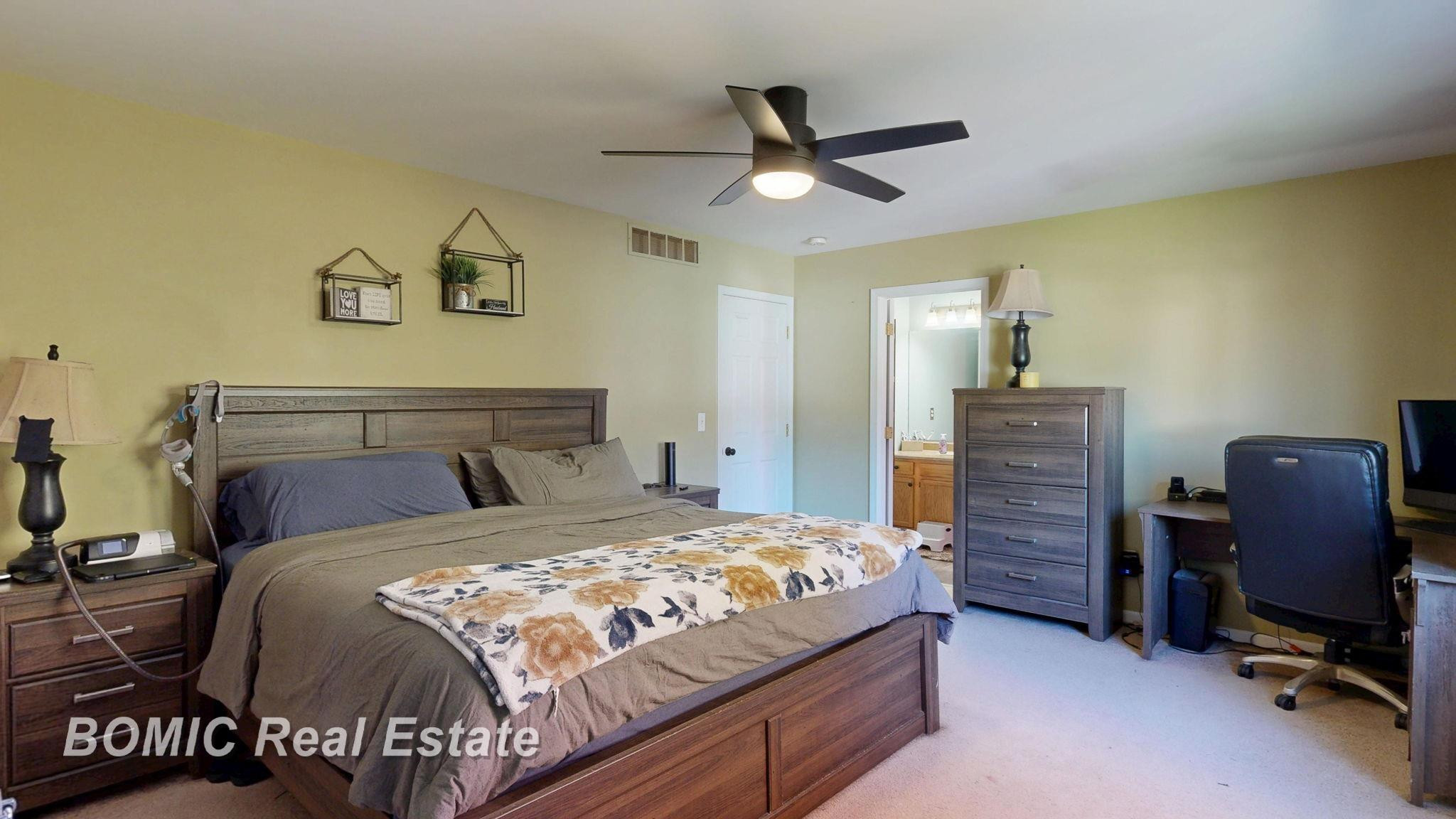 1023 King James Court, Vassar, MI 48768 — Photo 11
