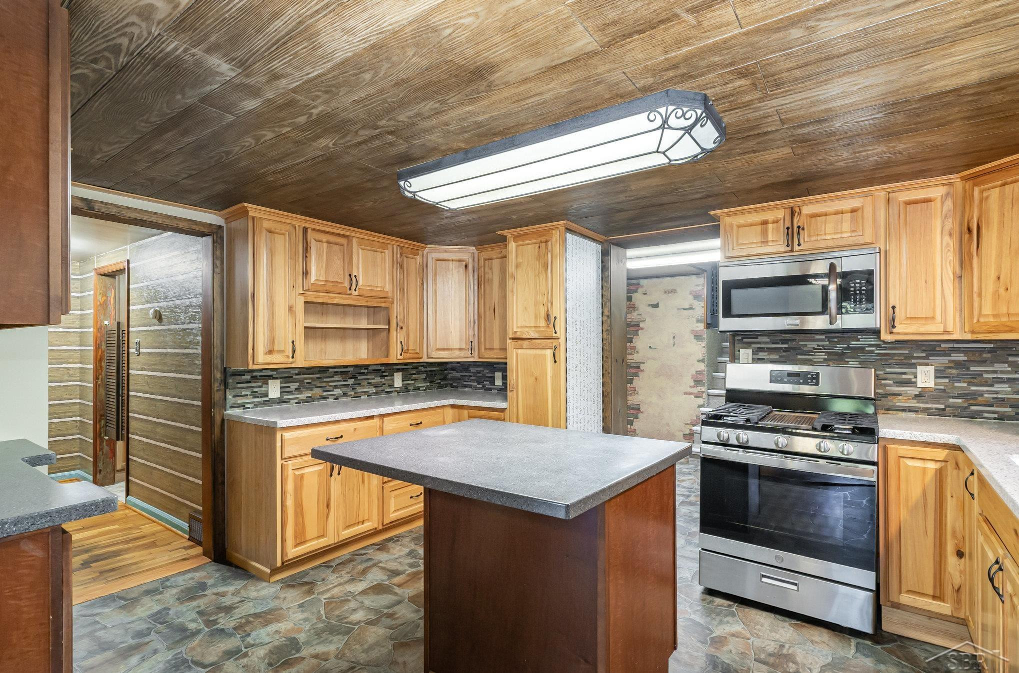 10001 Carr Road, Saint Charles, MI 48655 — Photo 8