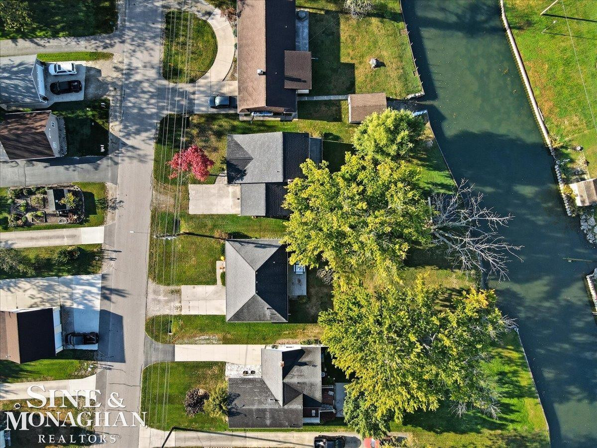 5592 Pointe Drive, MI — Photo 30