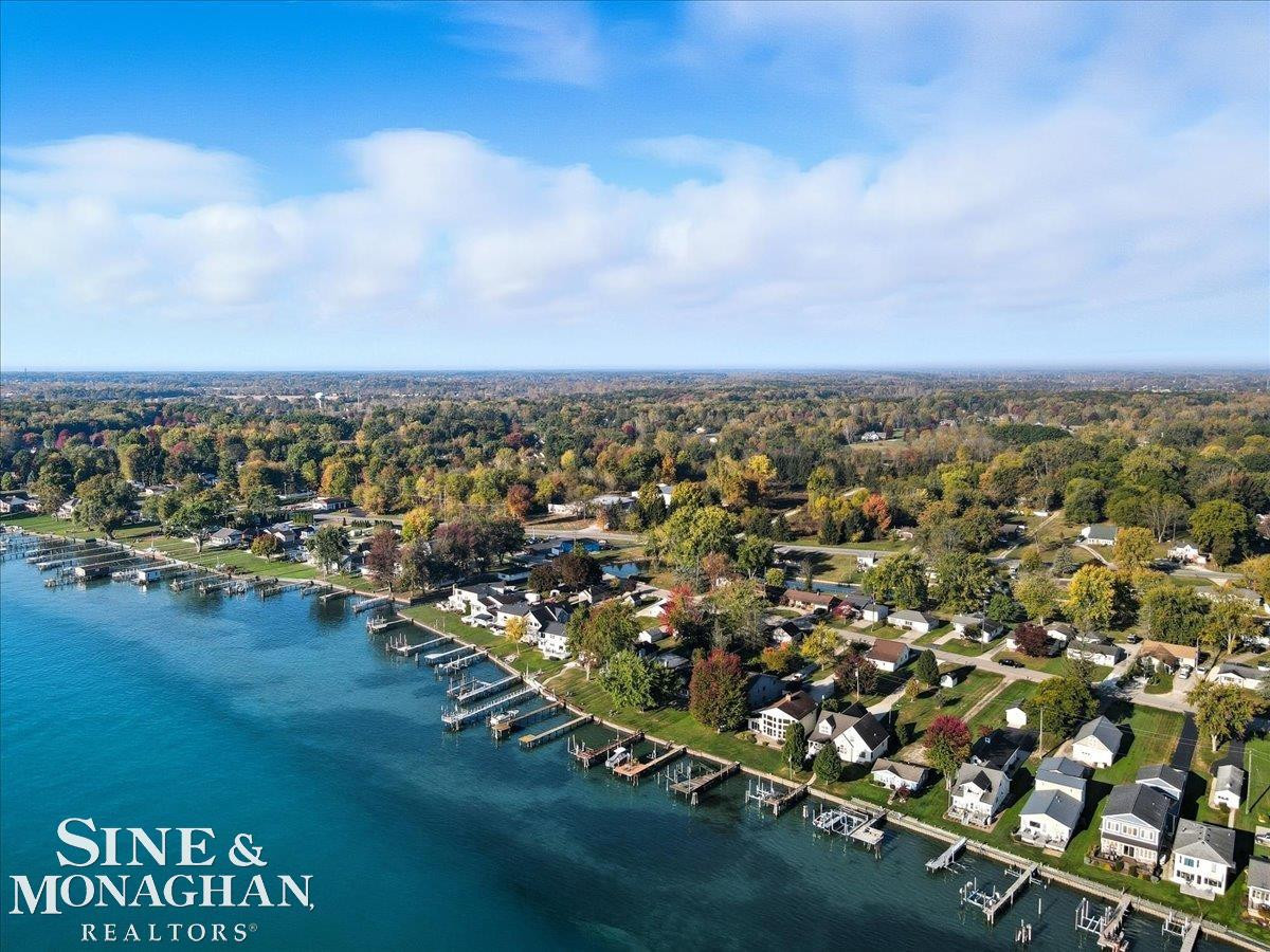 5592 Pointe Drive, MI — Photo 31
