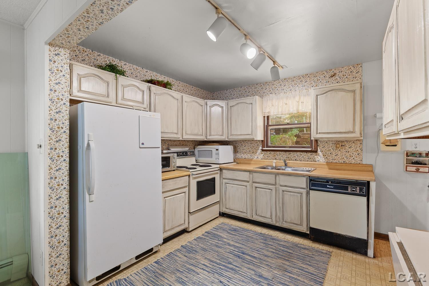 11866 Bradley Drive, Jerome, MI 49249 — Photo 9