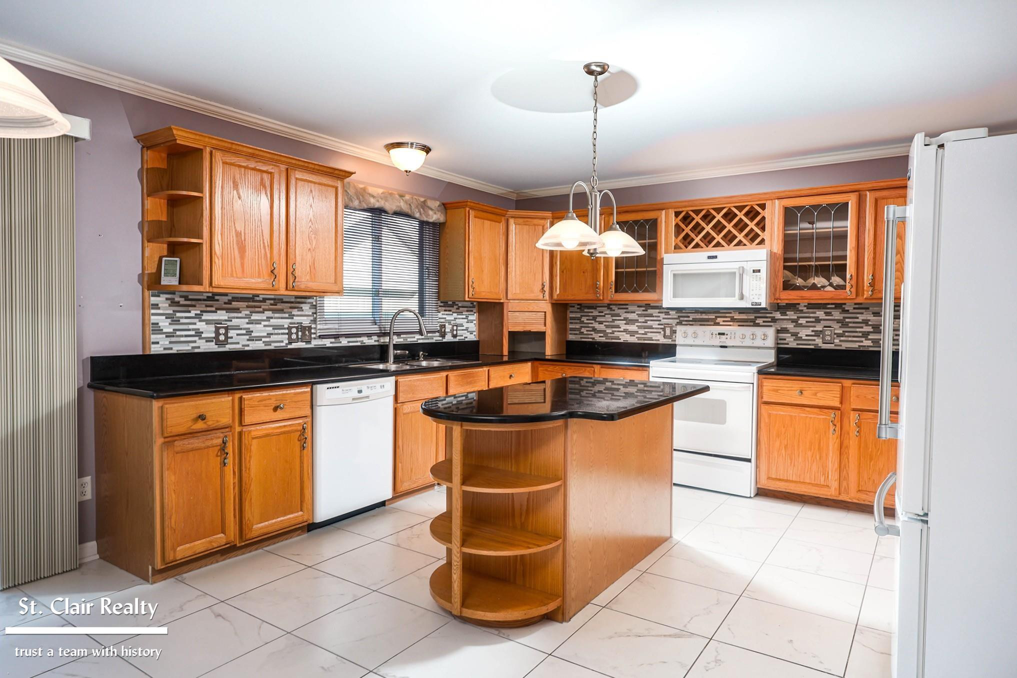 2118 N River Road, MI 48079 — Photo 5