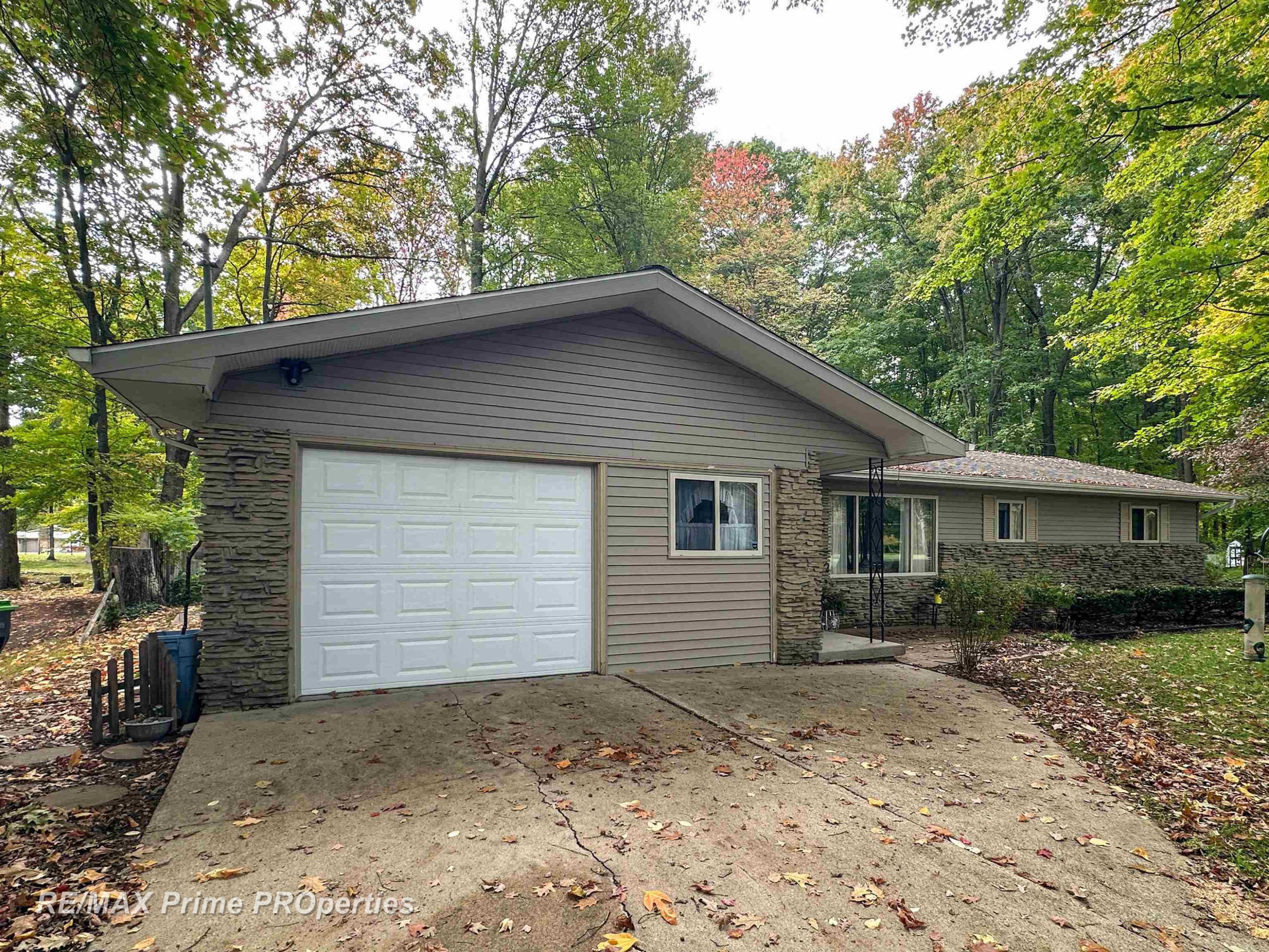 1944 E Moore Road, Saginaw, MI 48601 — Photo 4
