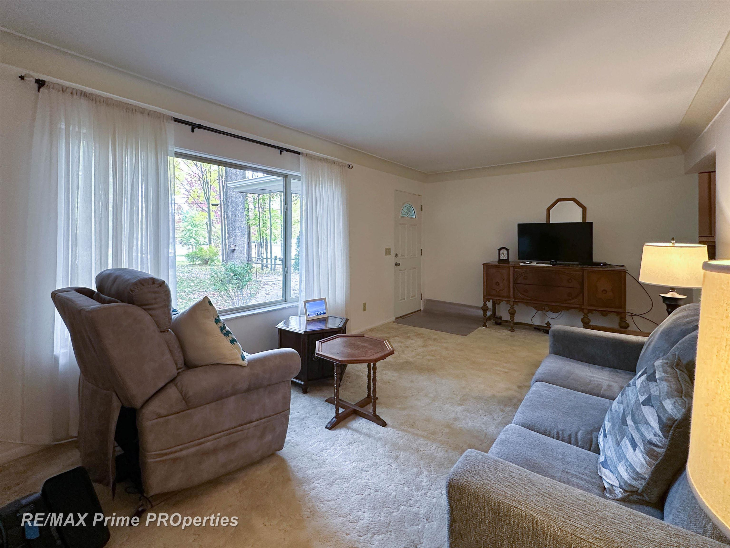 1944 E Moore Road, Saginaw, MI 48601 — Photo 8