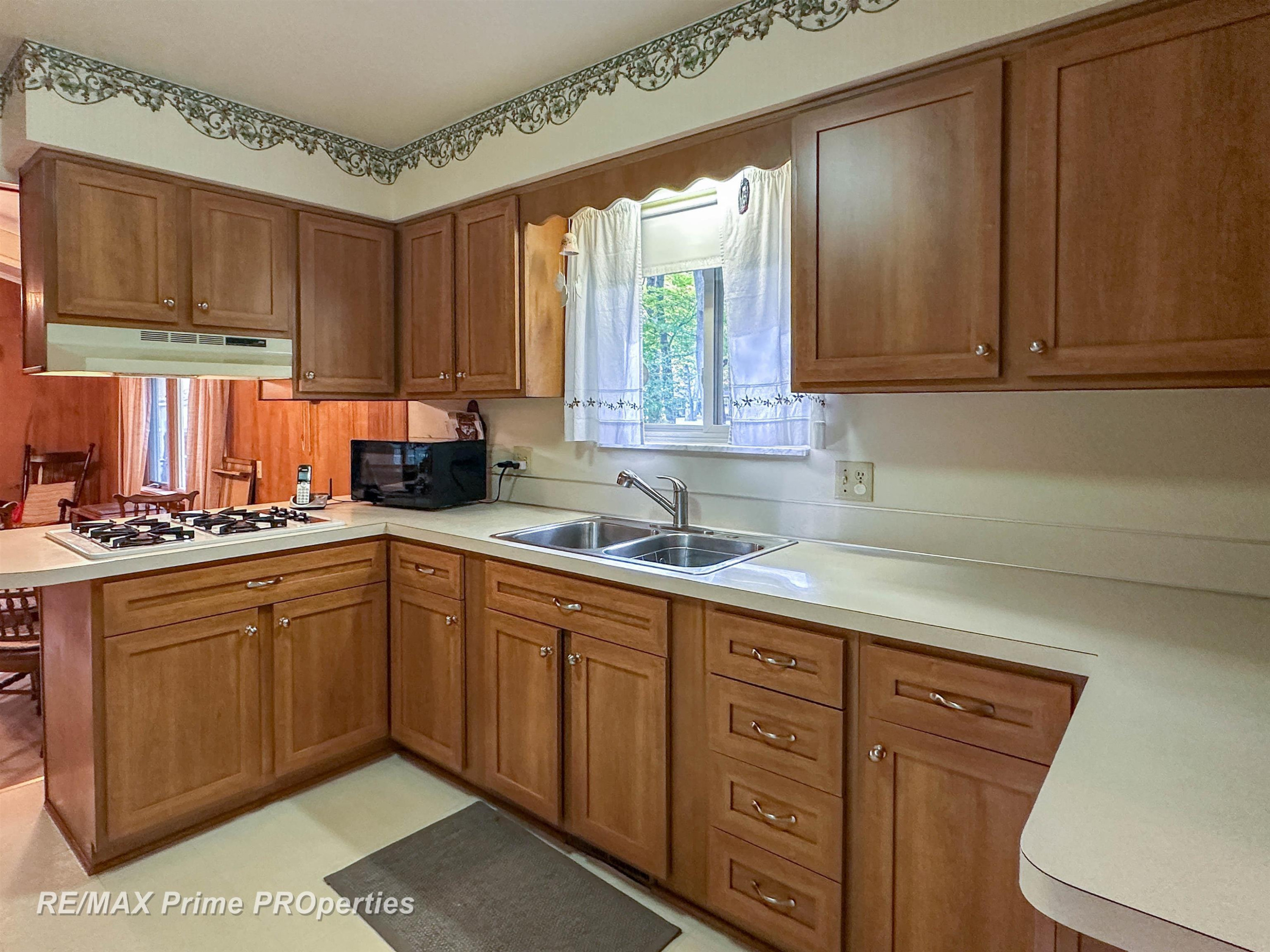 1944 E Moore Road, Saginaw, MI 48601 — Photo 10