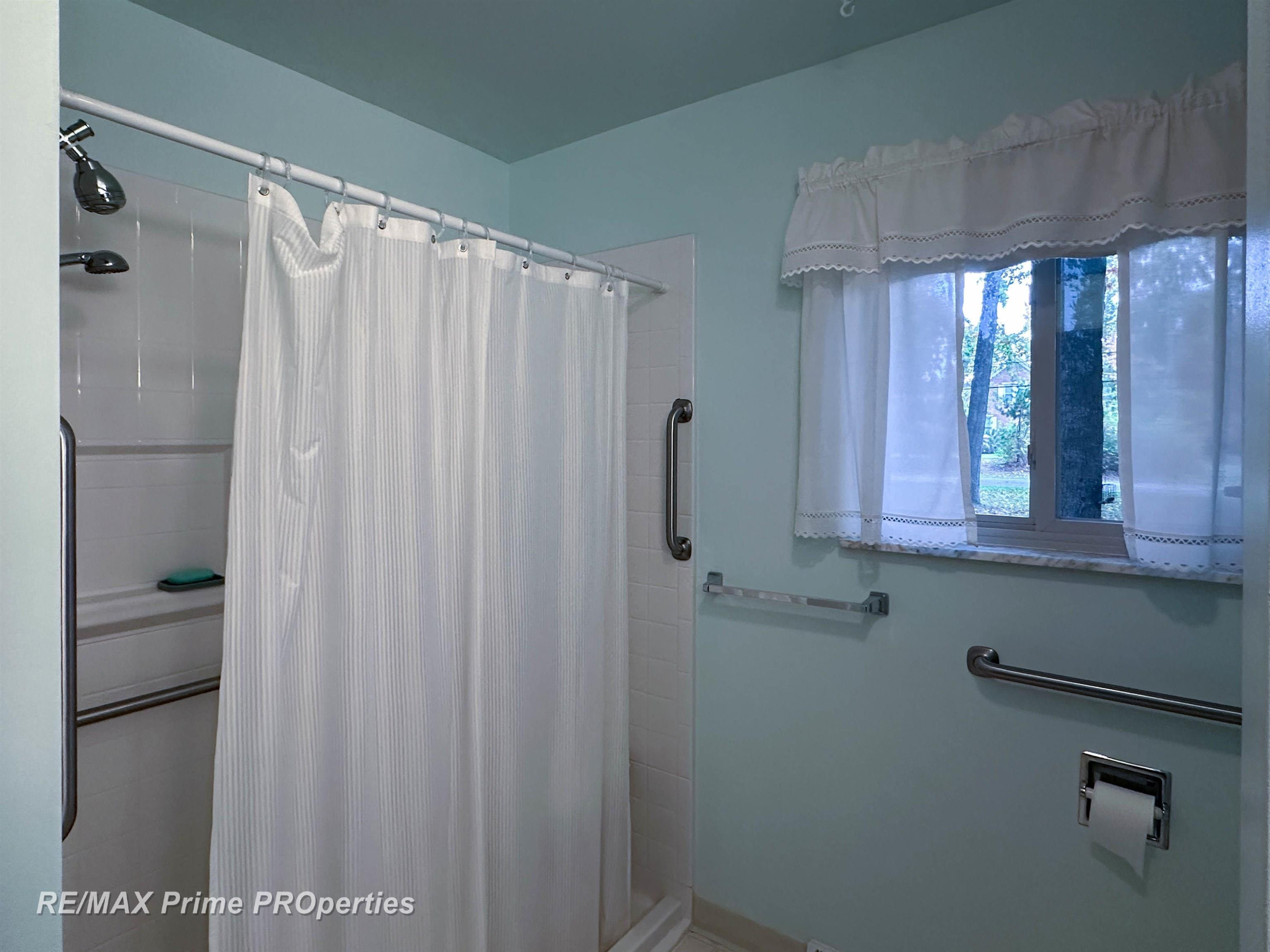 1944 E Moore Road, Saginaw, MI 48601 — Photo 25