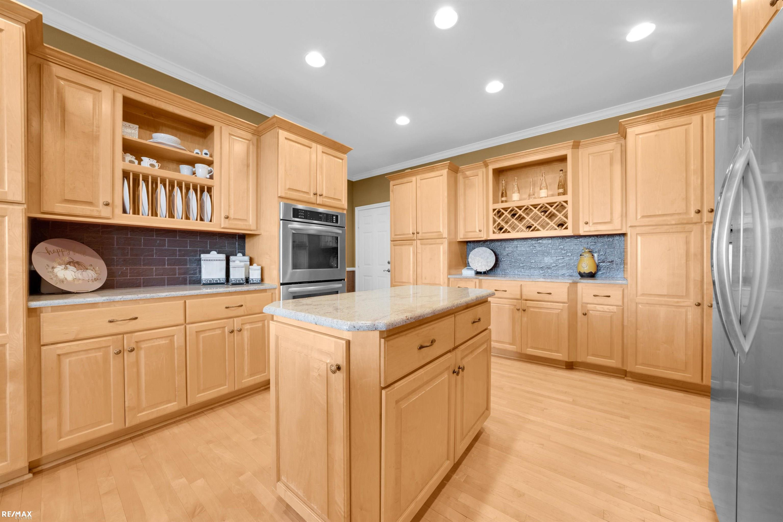 49677 Lakebridge Drive, Shelby, MI 48315 — Photo 33