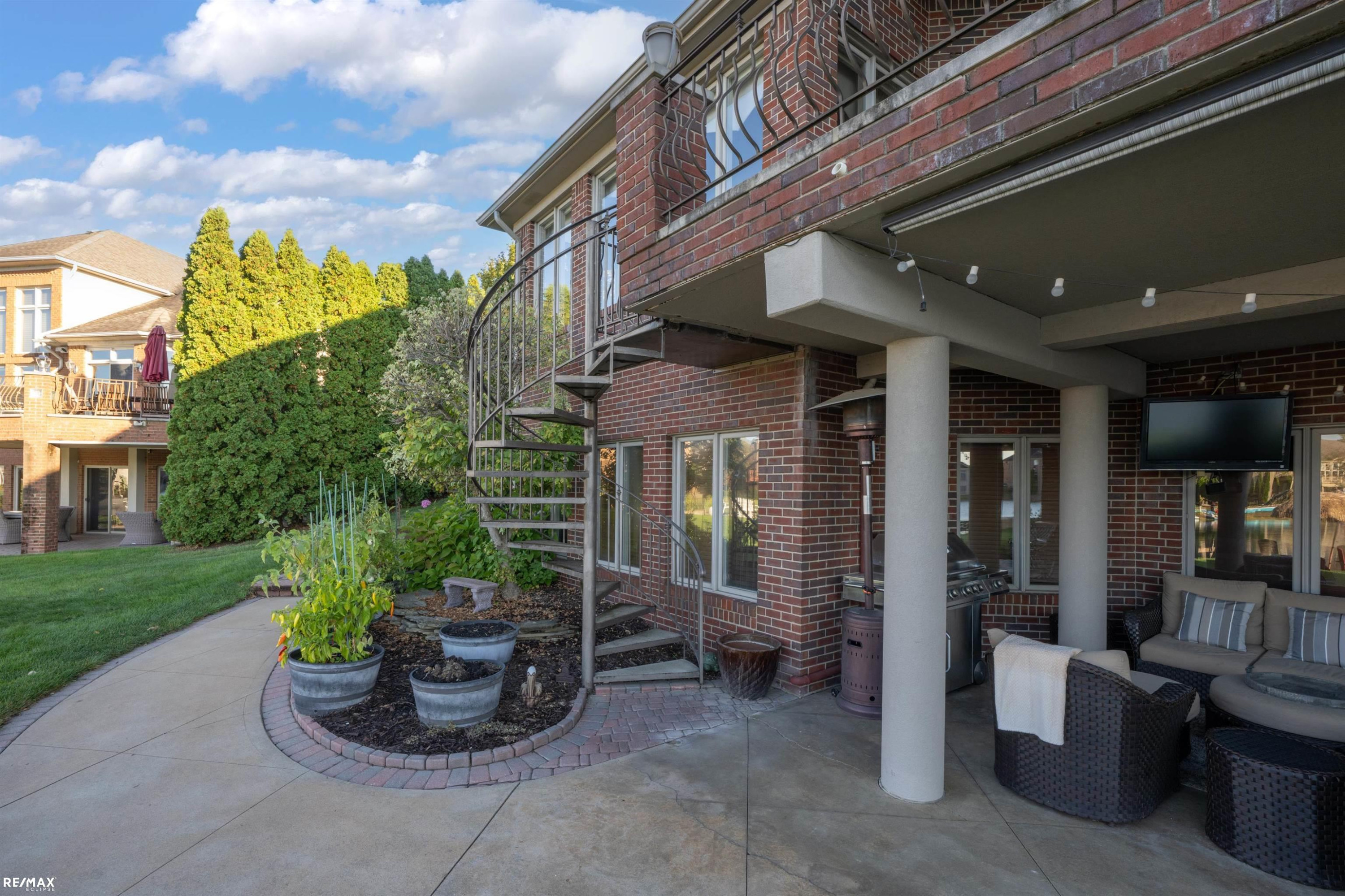 49677 Lakebridge Drive, Shelby, MI 48315 — Photo 61