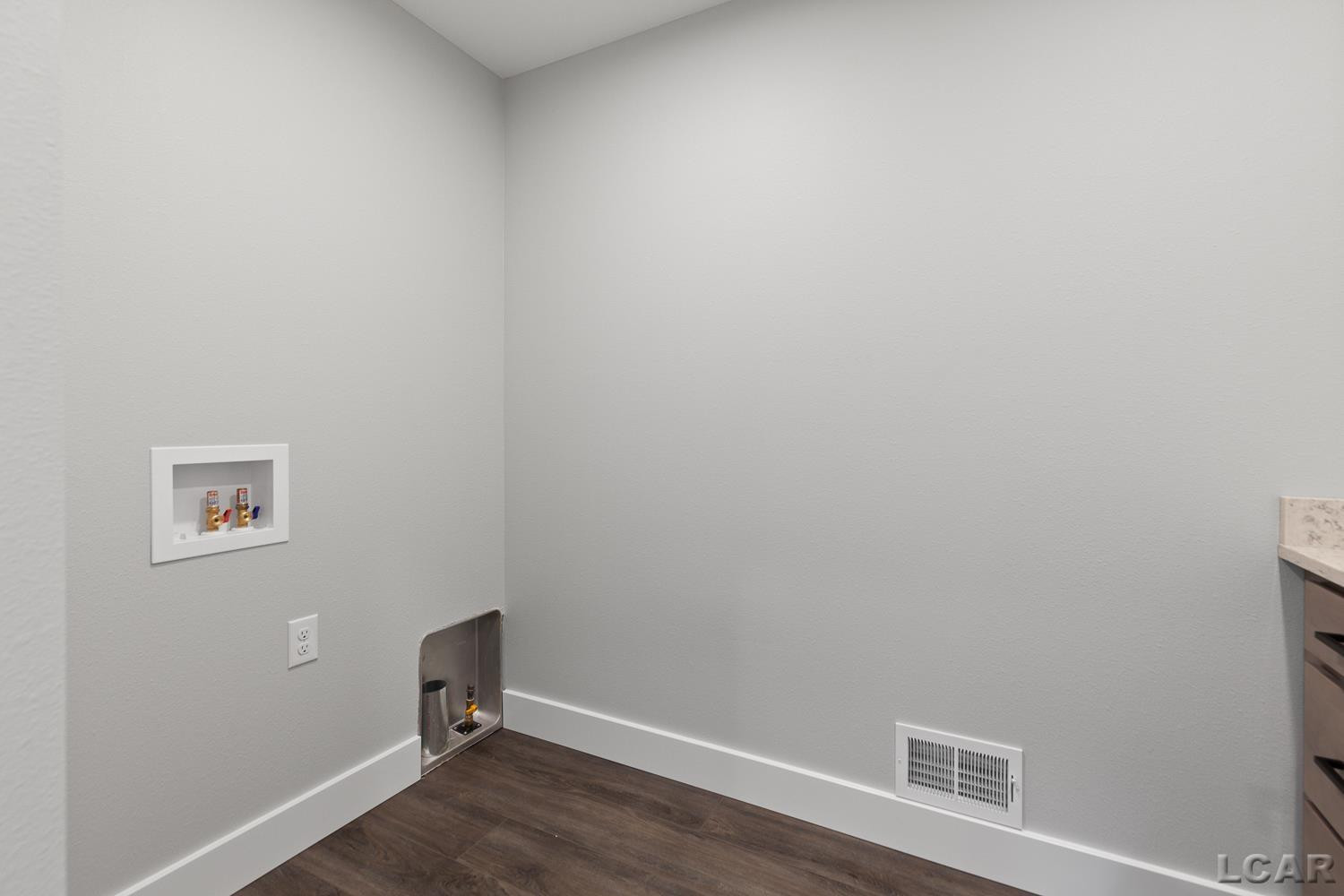 3185 Pender Court, Adrian, MI 49221 — Photo 18