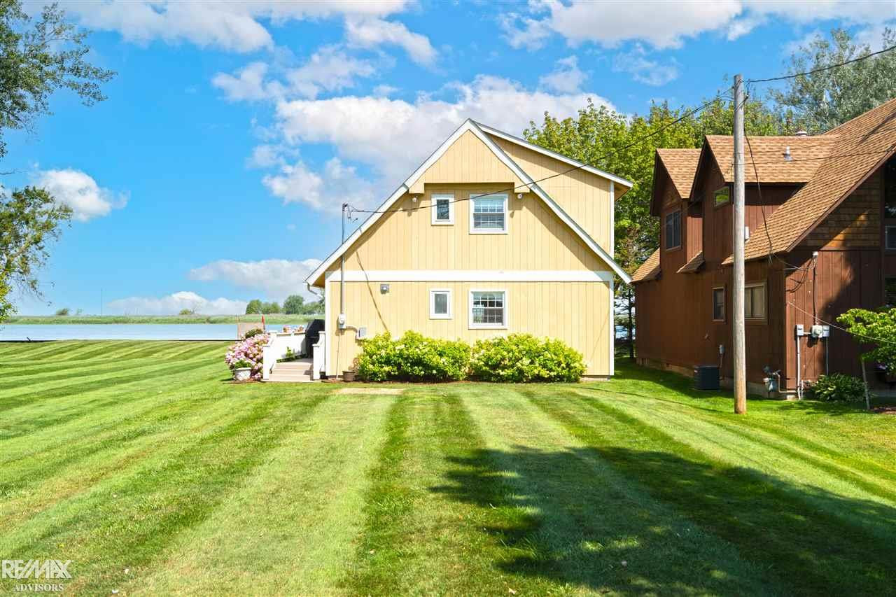 8056 Middle Channel Drive, MI 48028 — Photo 7