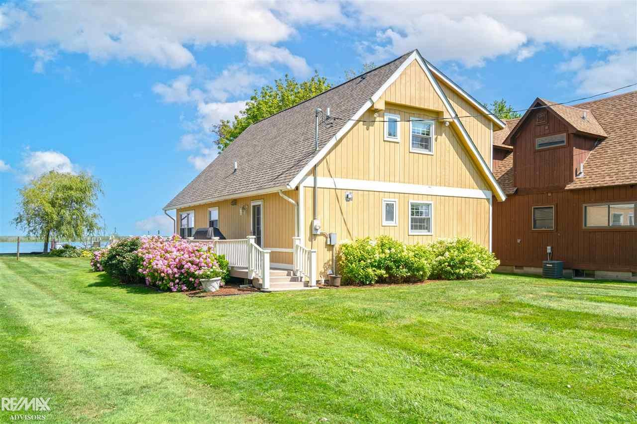 8056 Middle Channel Drive, MI 48028 — Photo 9