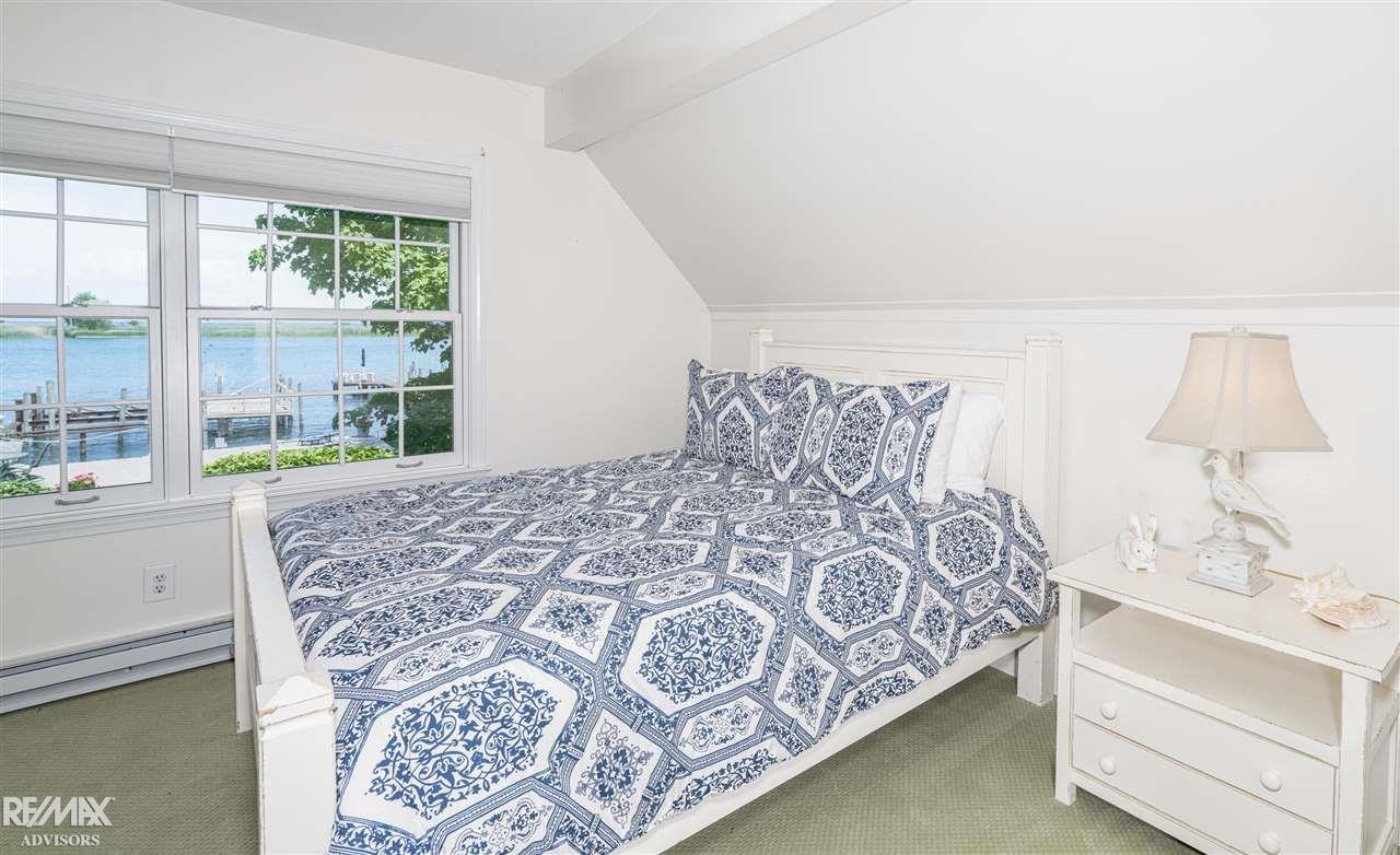 8056 Middle Channel Drive, MI 48028 — Photo 26
