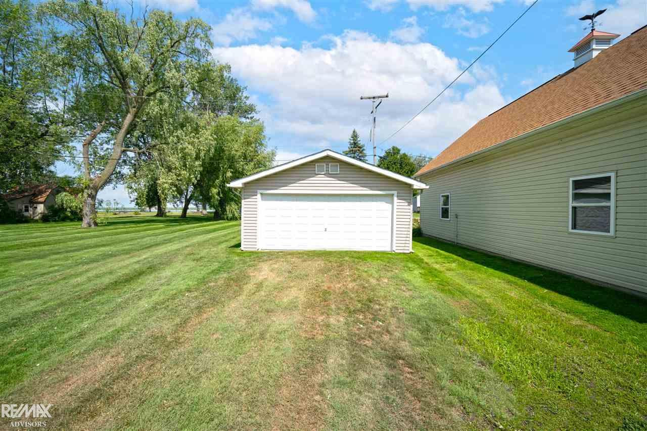 8056 Middle Channel Drive, MI 48028 — Photo 30