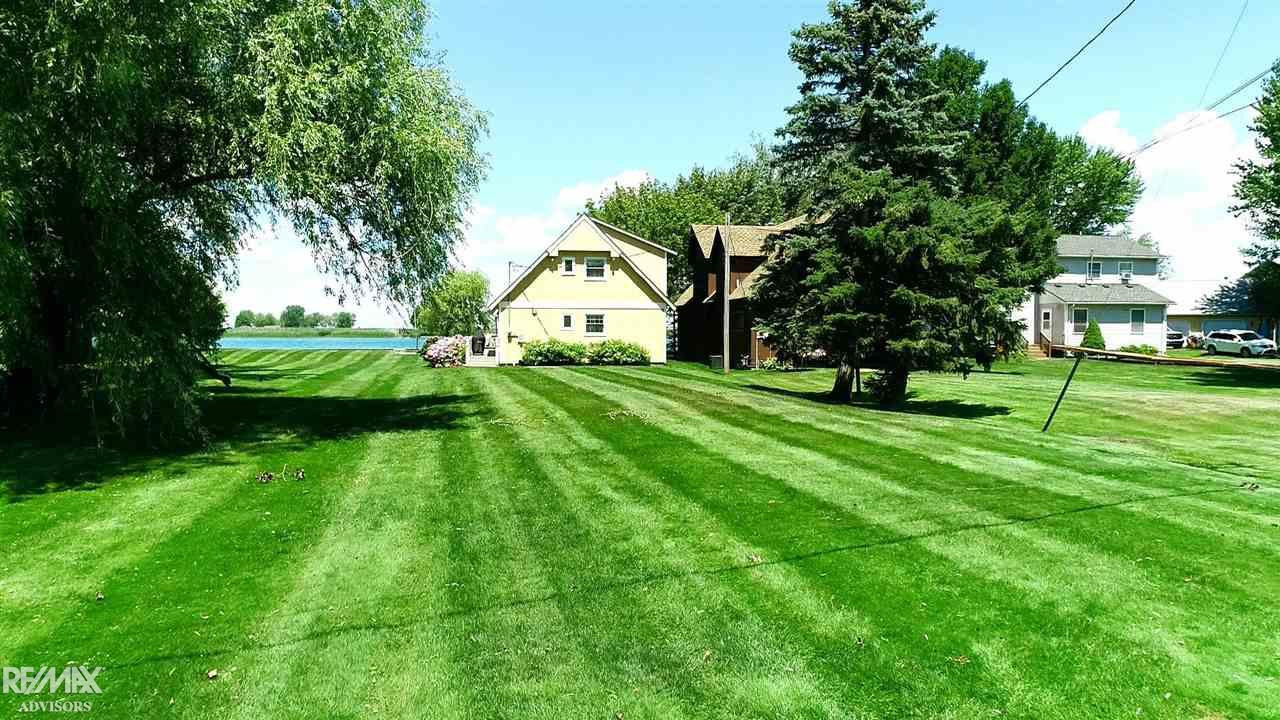 8056 Middle Channel Drive, MI 48028 — Photo 32