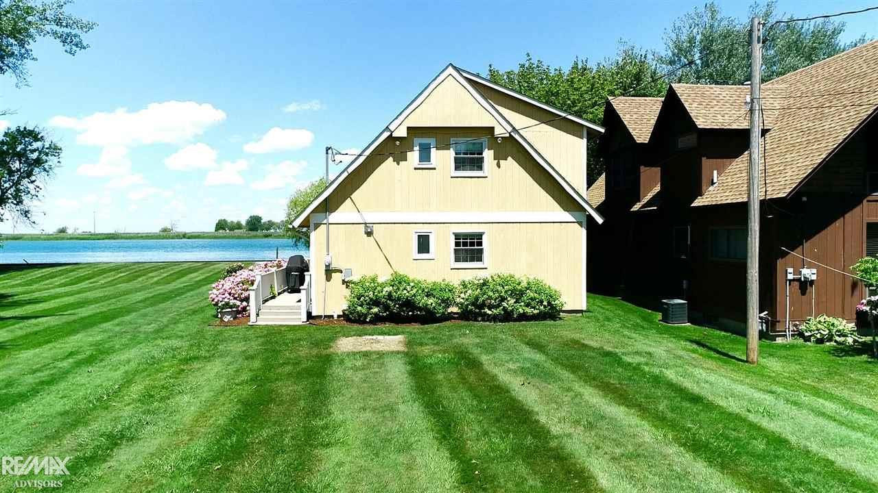 8056 Middle Channel Drive, MI 48028 — Photo 33