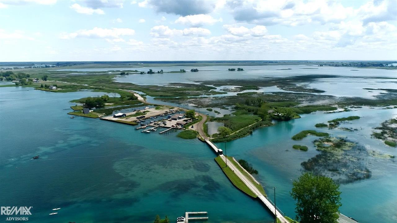 8056 Middle Channel Drive, MI 48028 — Photo 43