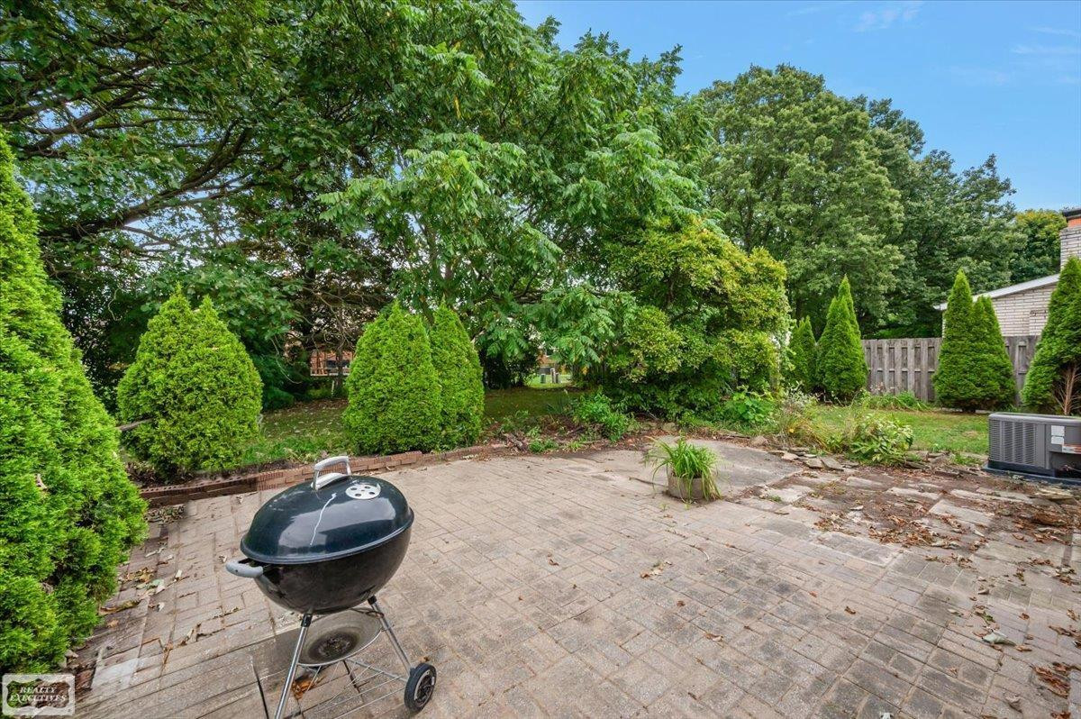 43984 Arlington Road, MI 48187 — Photo 12