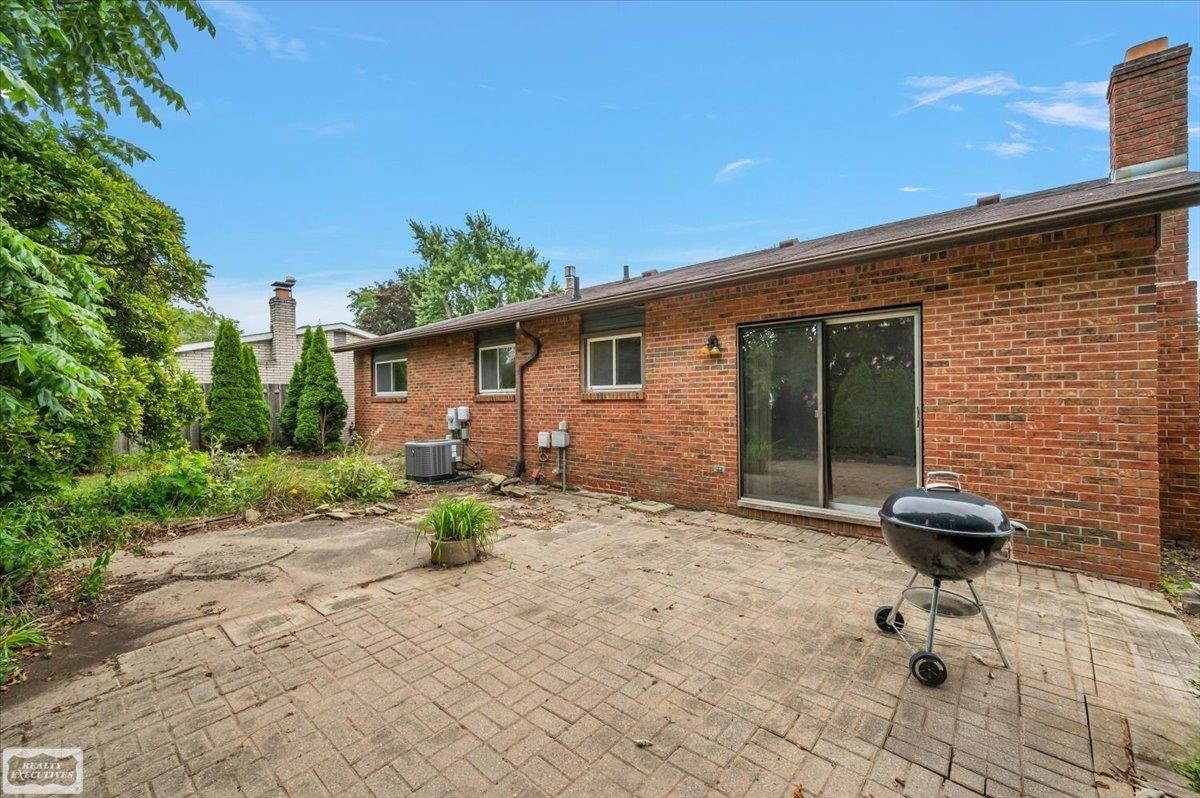43984 Arlington Road, MI 48187 — Photo 13