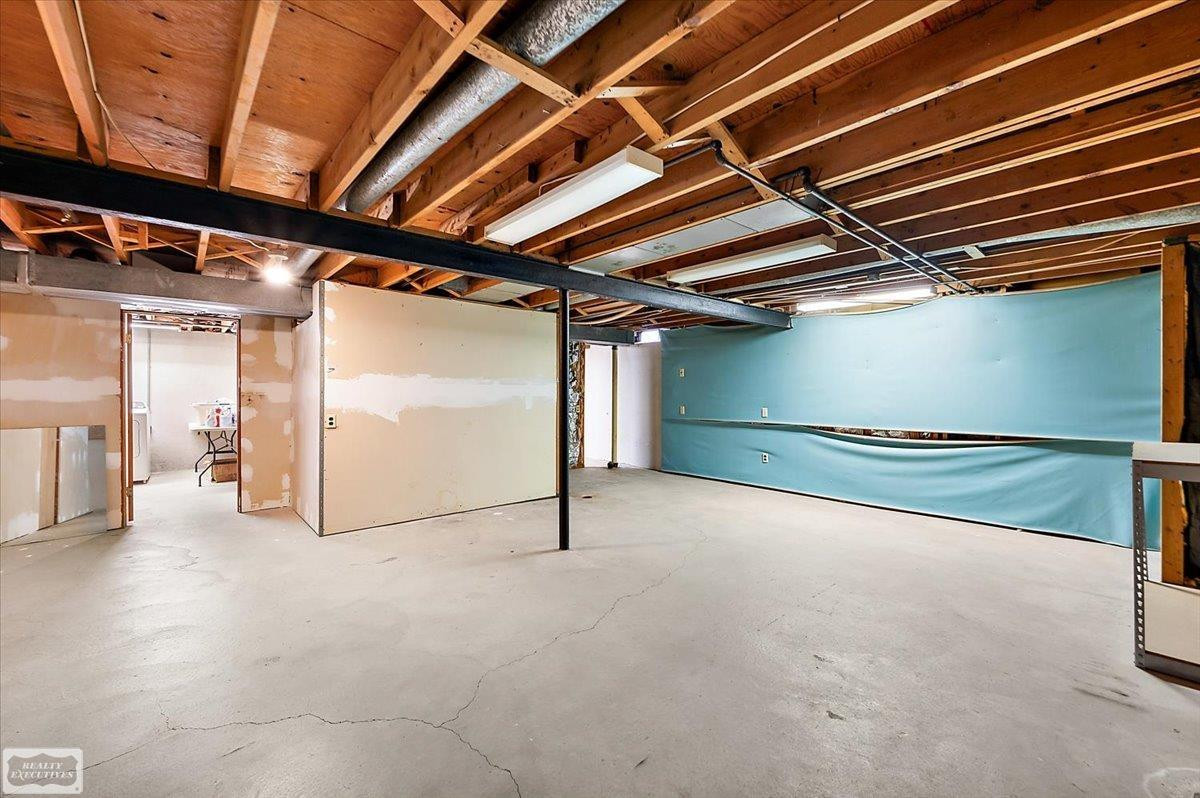 43984 Arlington Road, MI 48187 — Photo 59