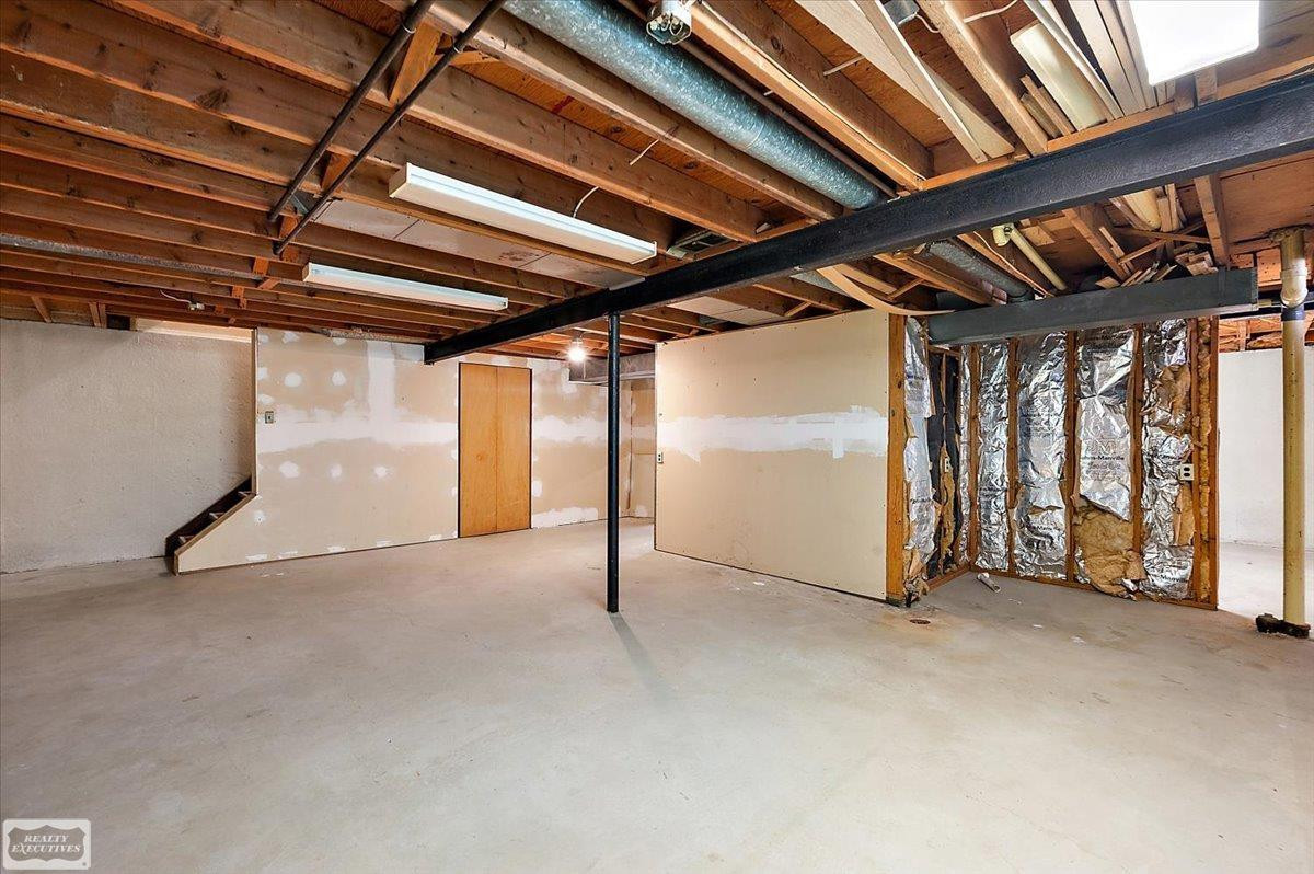 43984 Arlington Road, MI 48187 — Photo 62