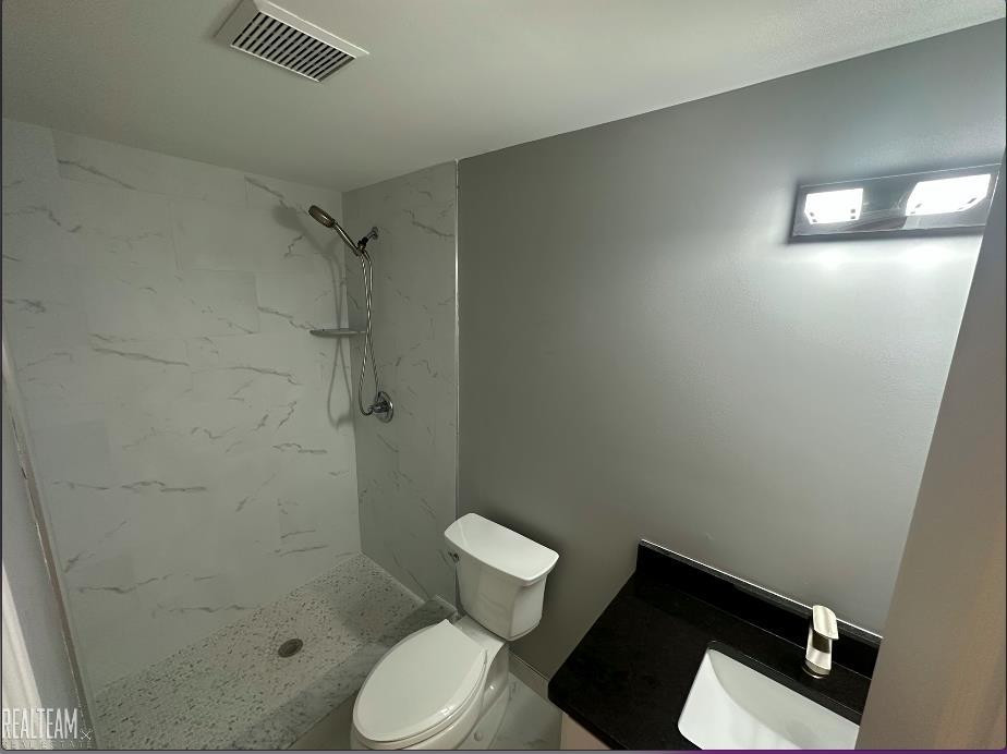43061 Burlington Drive, Sterling Heights, MI 48312 — Photo 12
