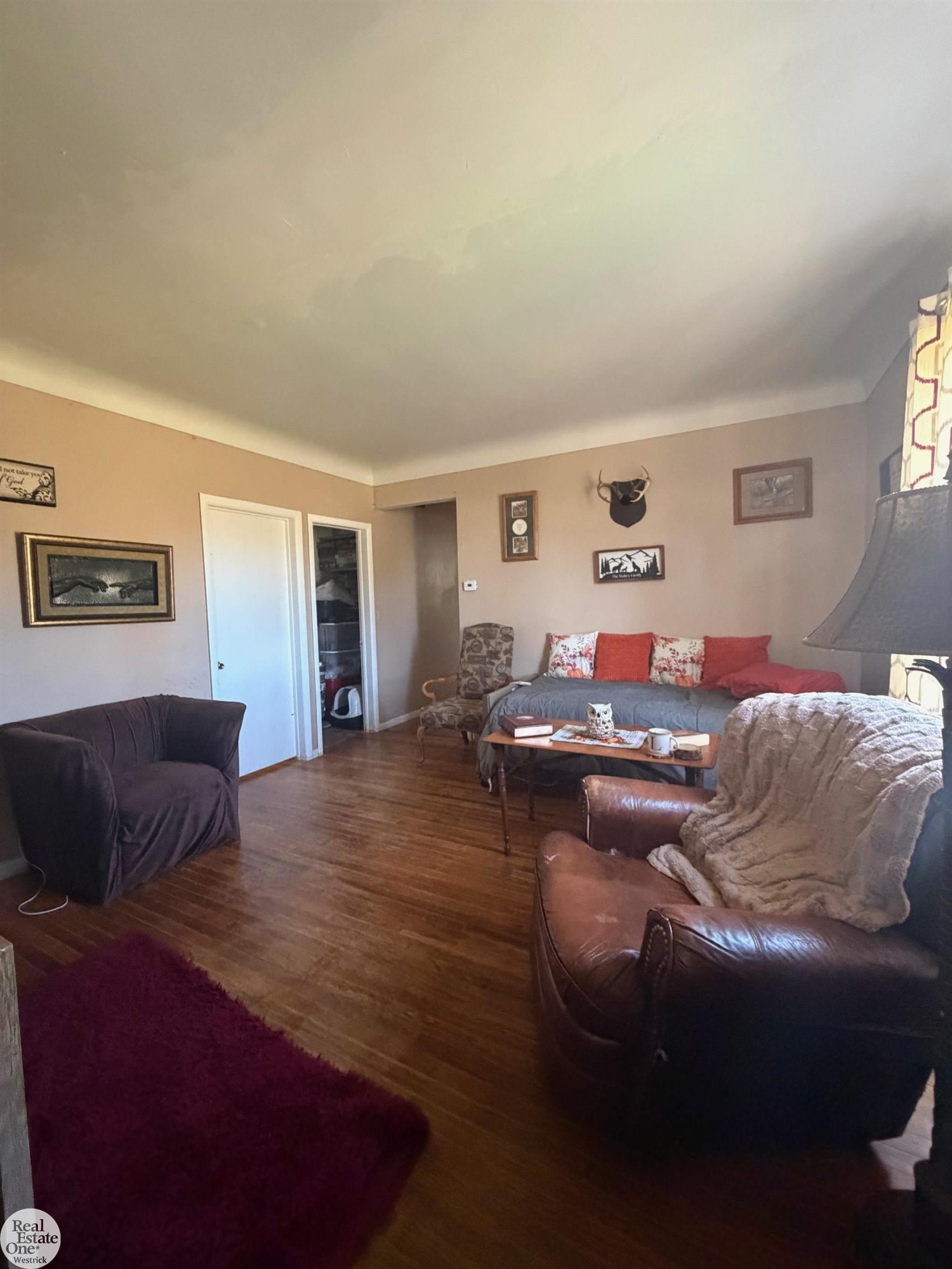 7742 River Road, MI — Photo 3