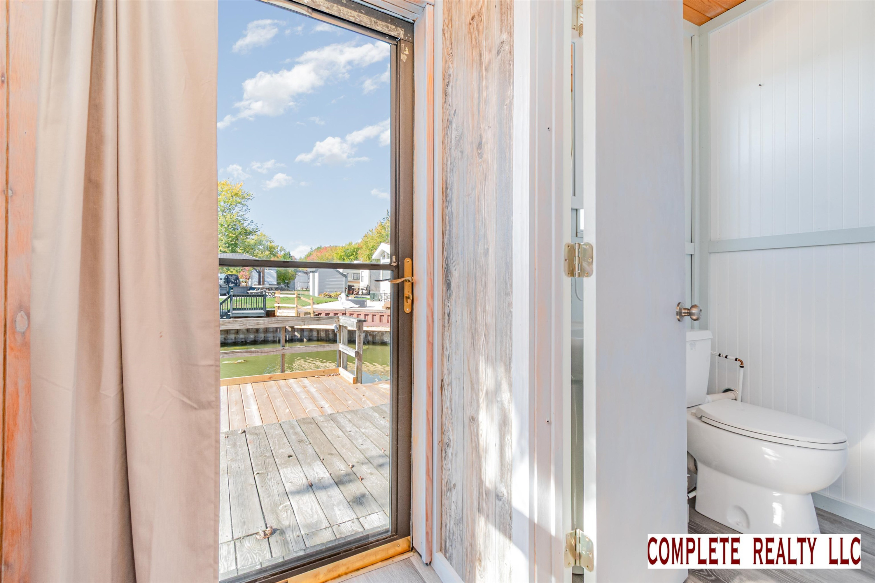 831 S Main St Unit 105 Street, Au Gres, MI 48703 — Photo 16