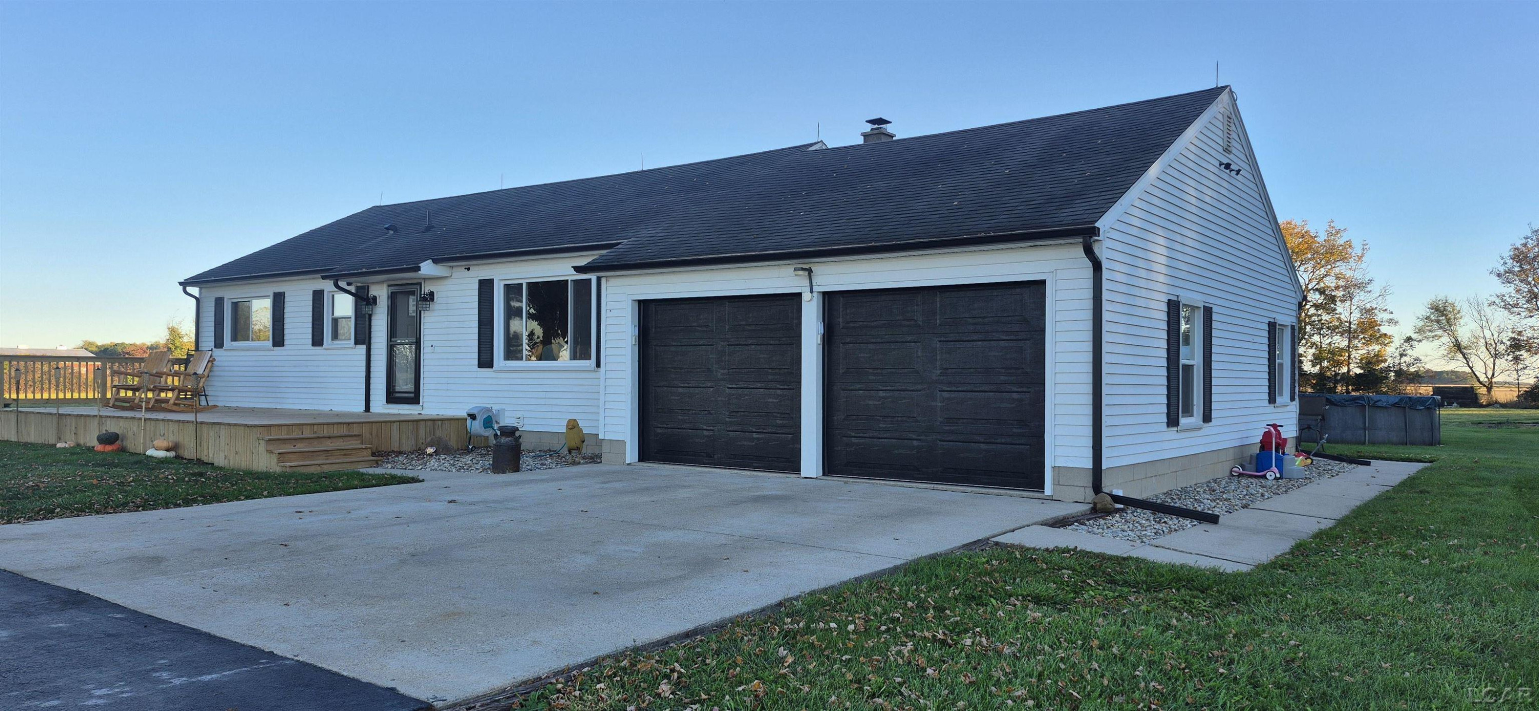 9213 E Mulberry Road, Blissfield, MI 49228 — front exterior