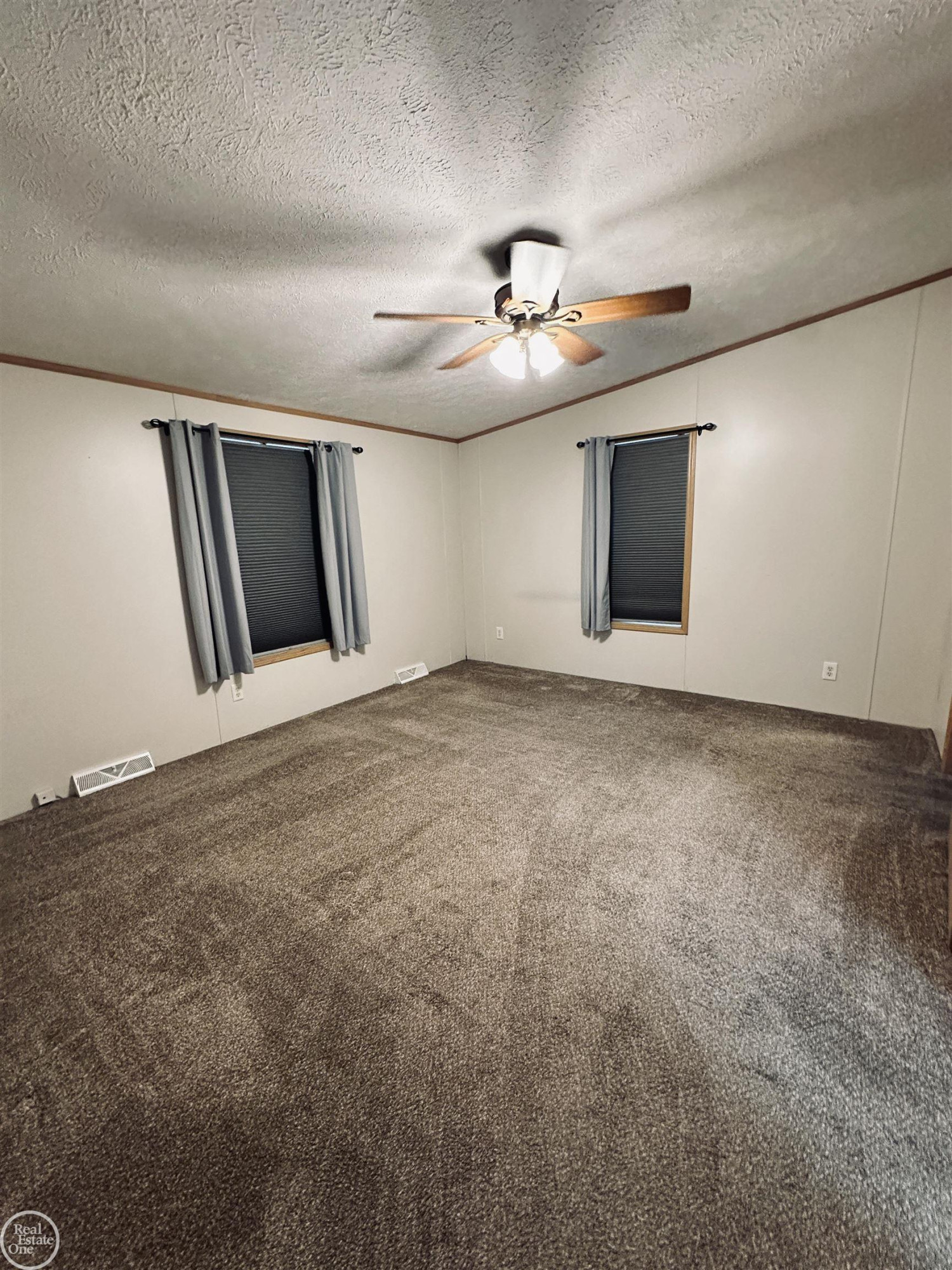 6041 Delaware Street, MI 48059 — Photo 8