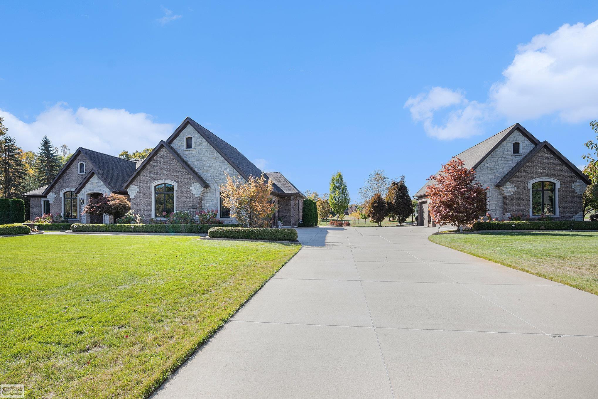 11400 Bayberry Drive, MI 48065 — Photo 2