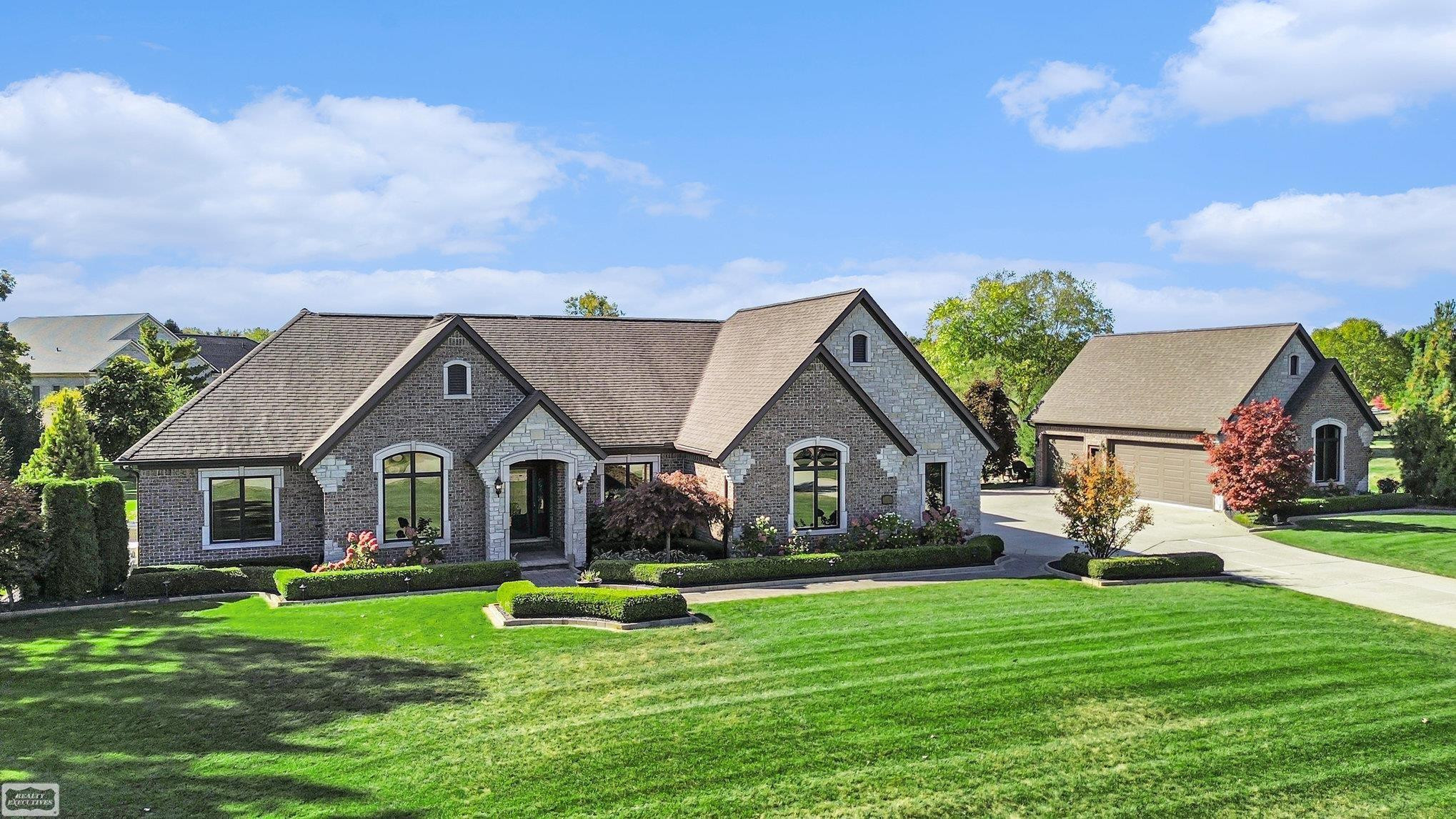 11400 Bayberry Drive, MI 48065 — Photo 3