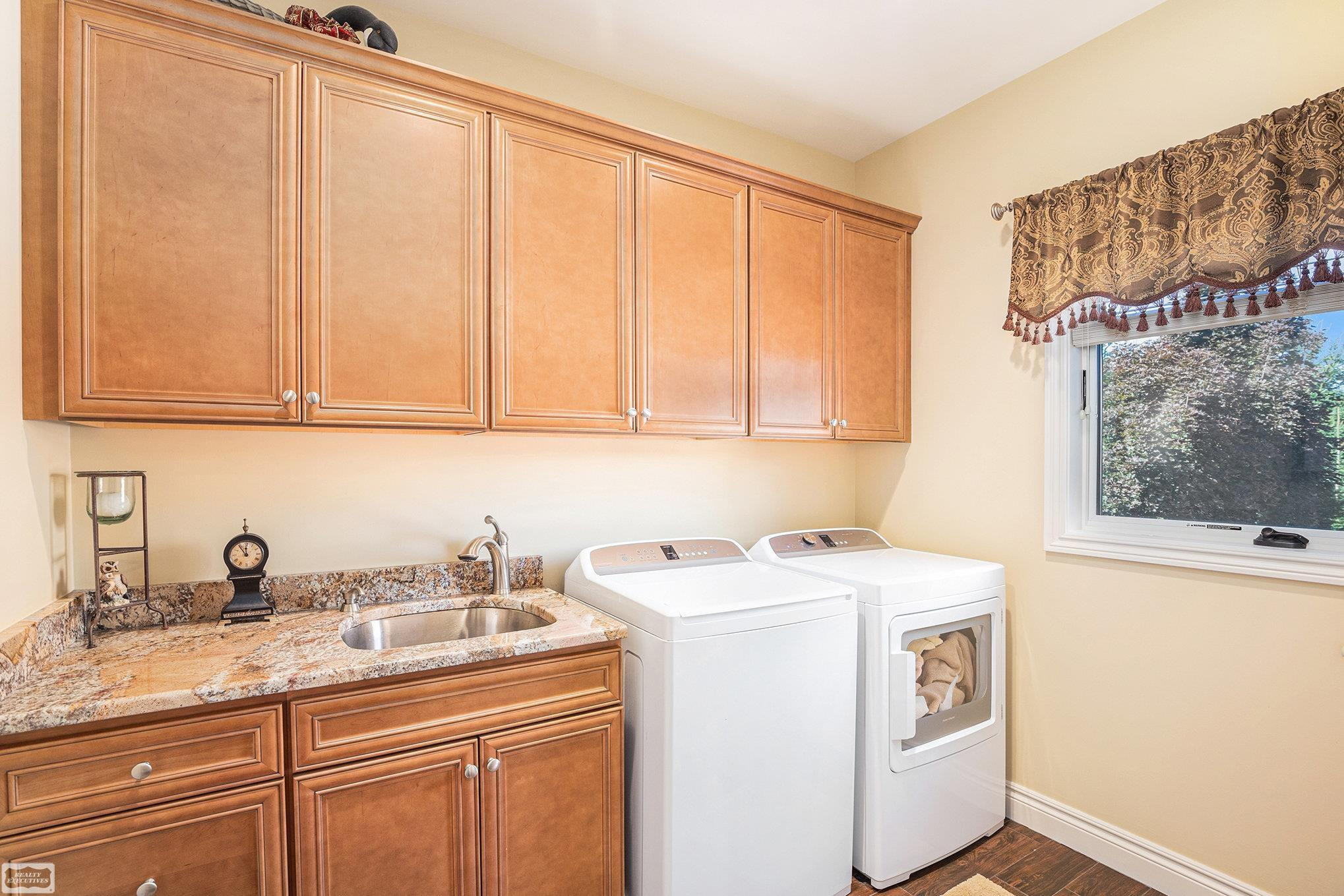 11400 Bayberry Drive, MI 48065 — Photo 30