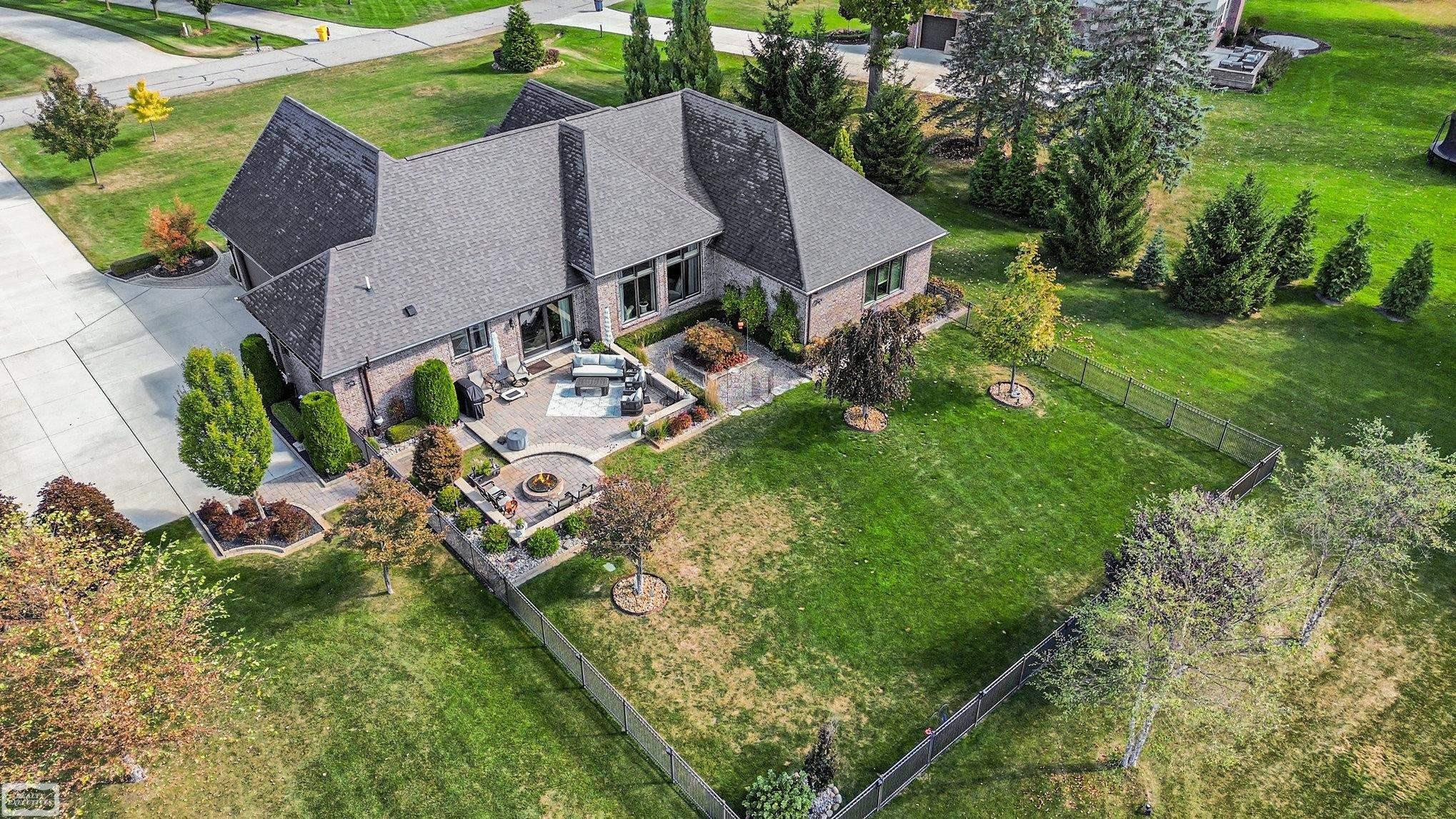 11400 Bayberry Drive, MI 48065 — Photo 43