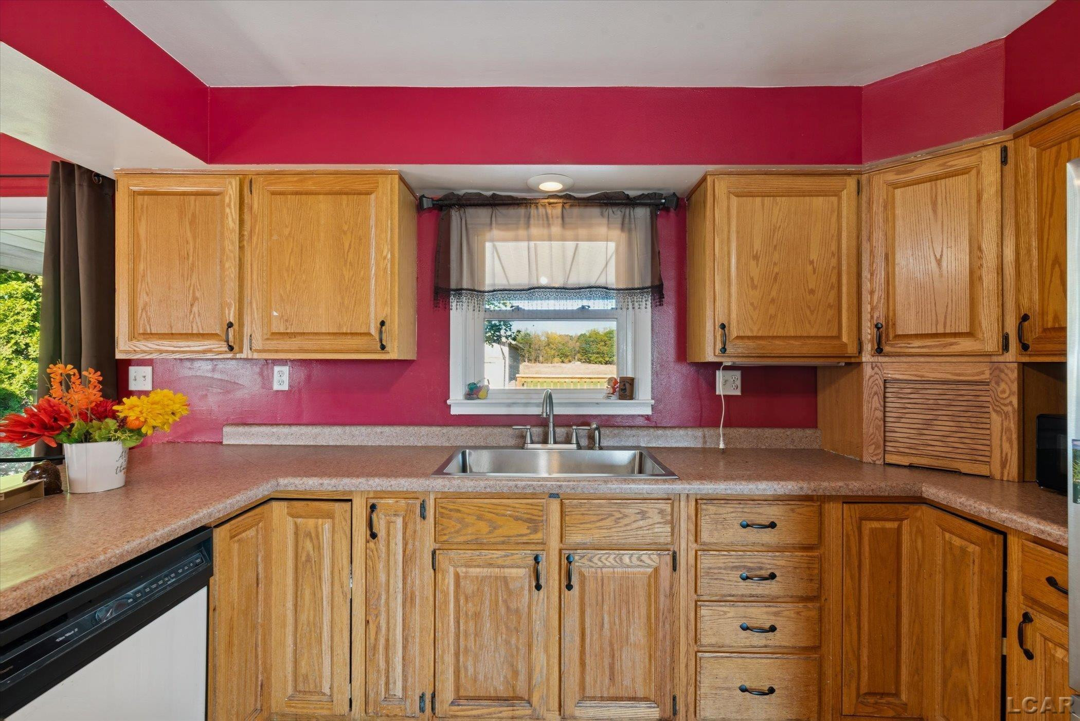 5576 W Beecher Road, Adrian, MI 49221 — Photo 18
